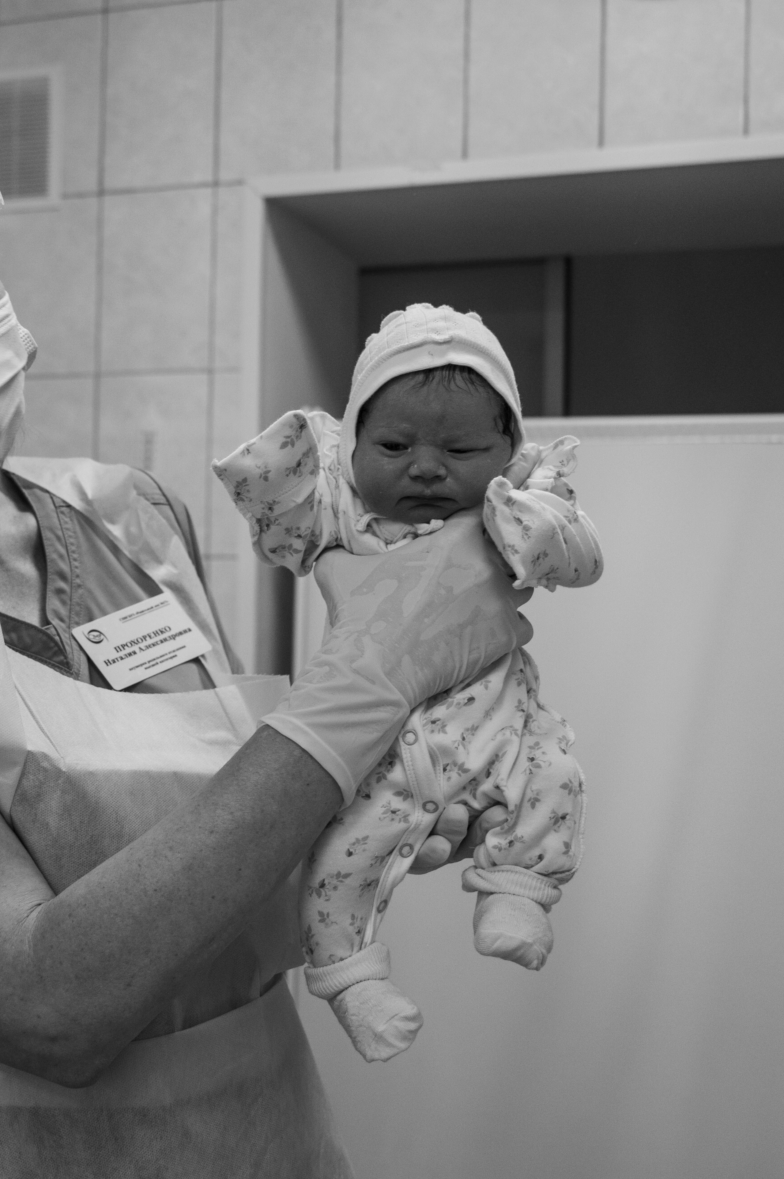 Злата родилась. Роддом № 17. Повидайка М.А. / Прохоренко Н.А. Фотограф на роды СПБ Юлия Герасимова