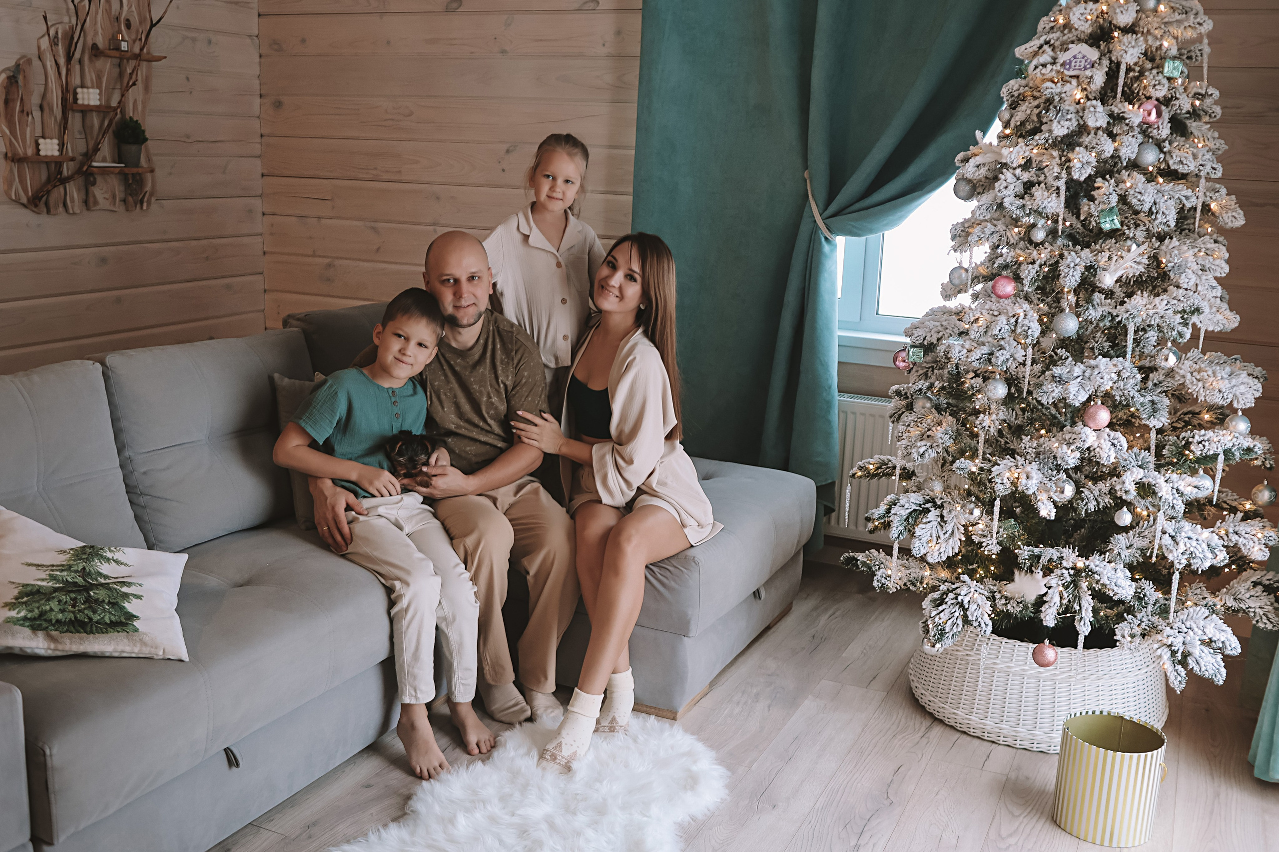 Домашняя. Семейный фотограф Тюмень, фотограф на роды Салмина Мария