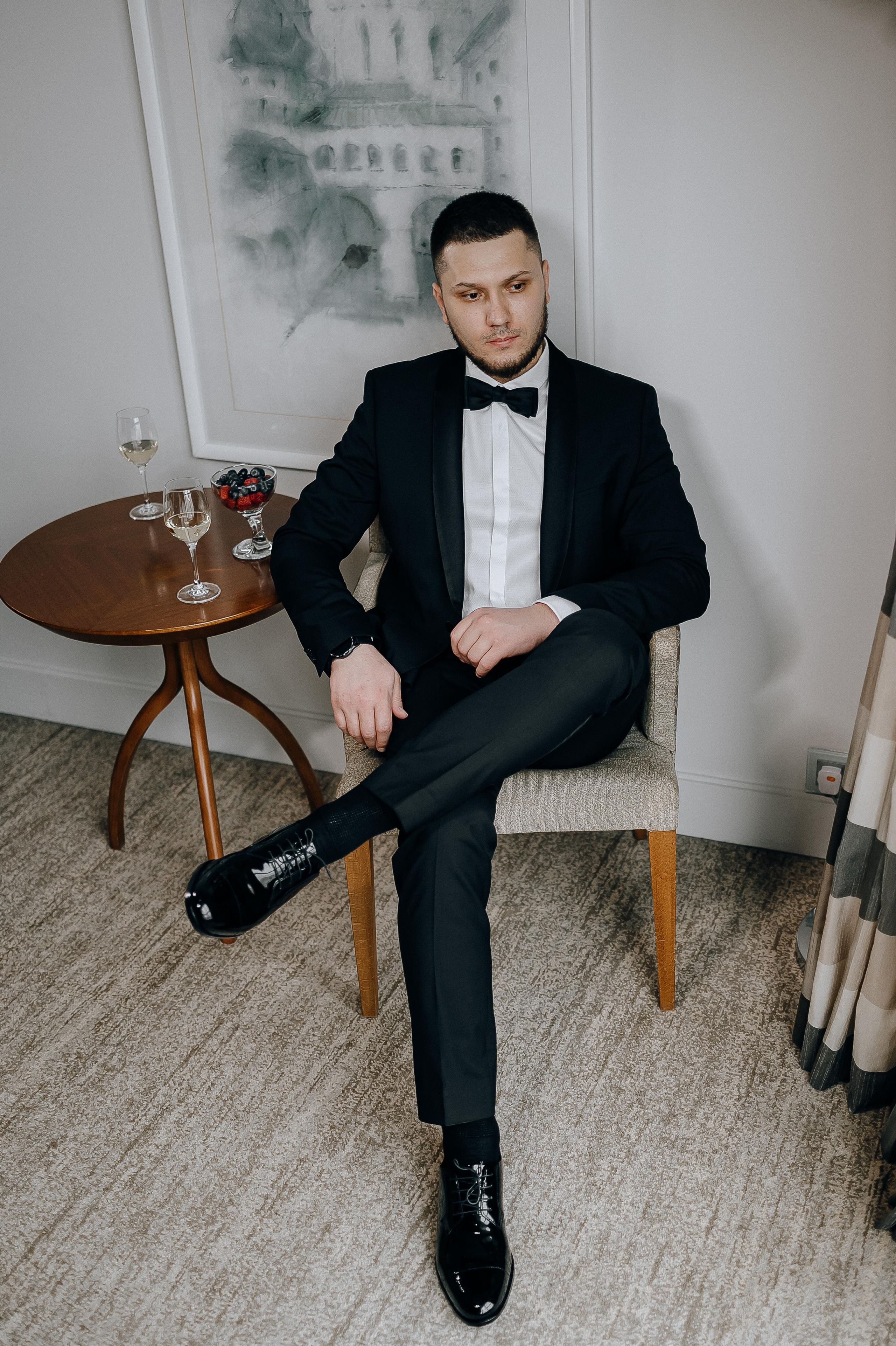 Портрет жениха отель красные холмы