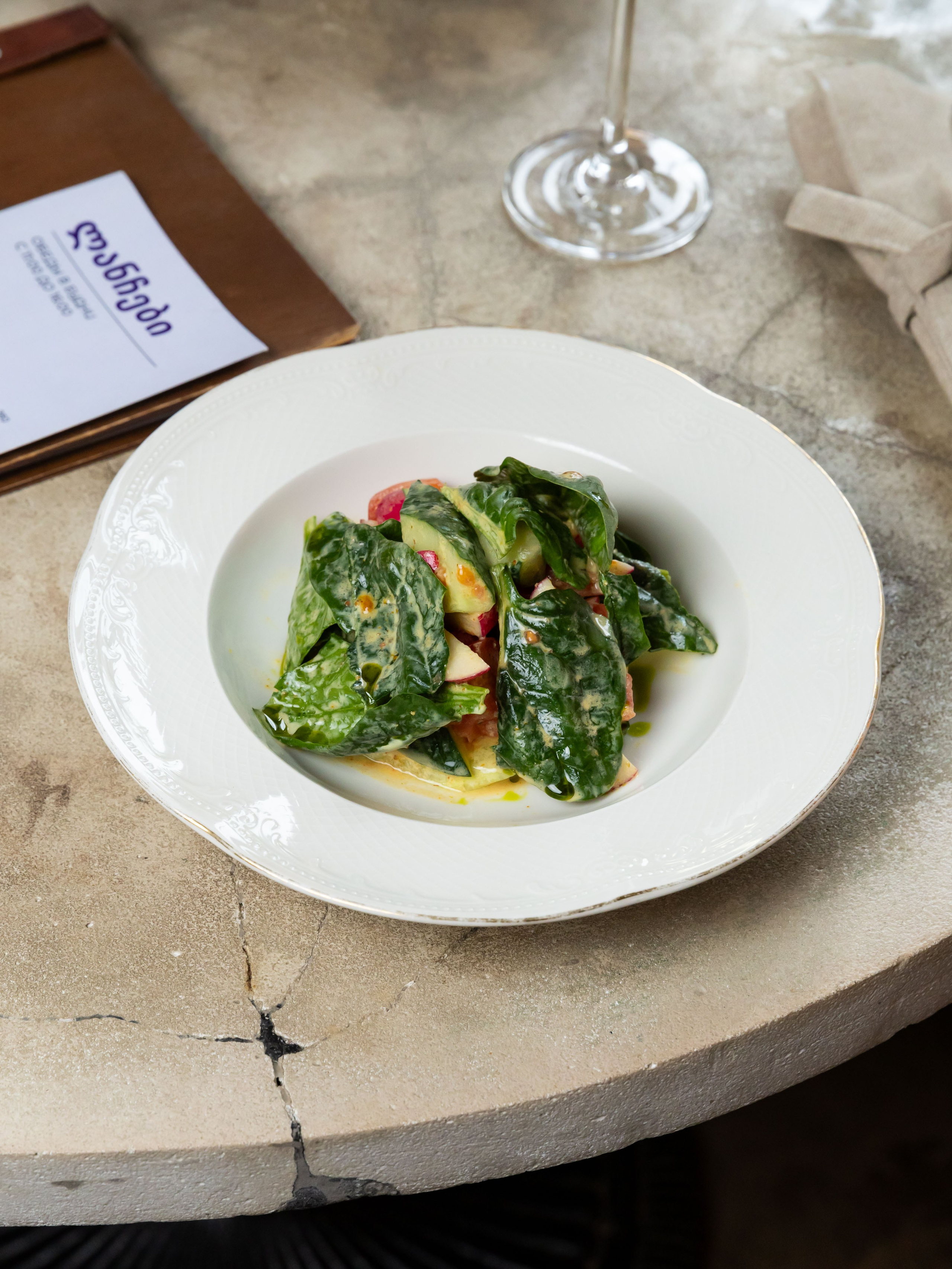 27.02.2026 Нино играет в домино. ФОТОГРАФ ВИНОГРАДОВА ДАРЬЯ