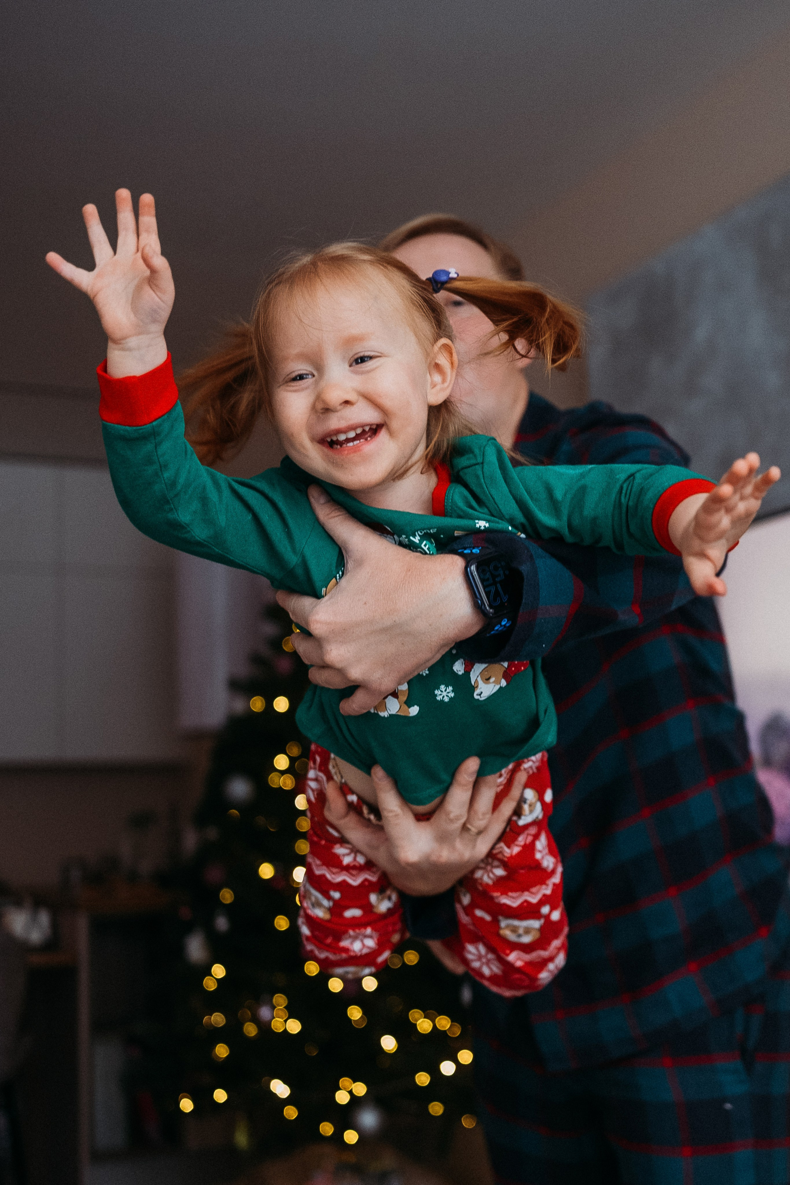 Новогодняя домашняя фотосессия. Семейный и детский фотограф в Санкт-Петербурге