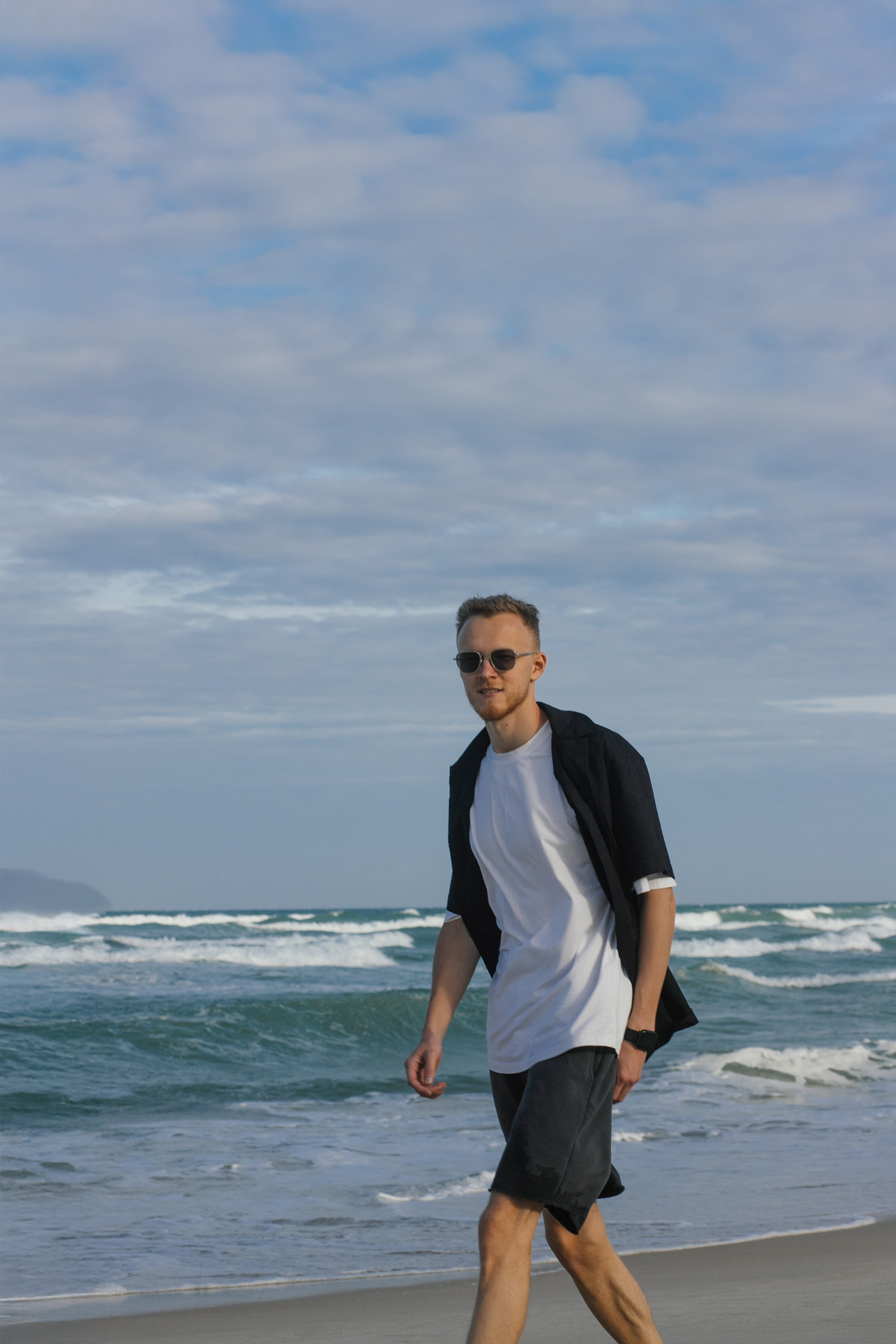 Дима и Дана пляж Бай Дай. Главная