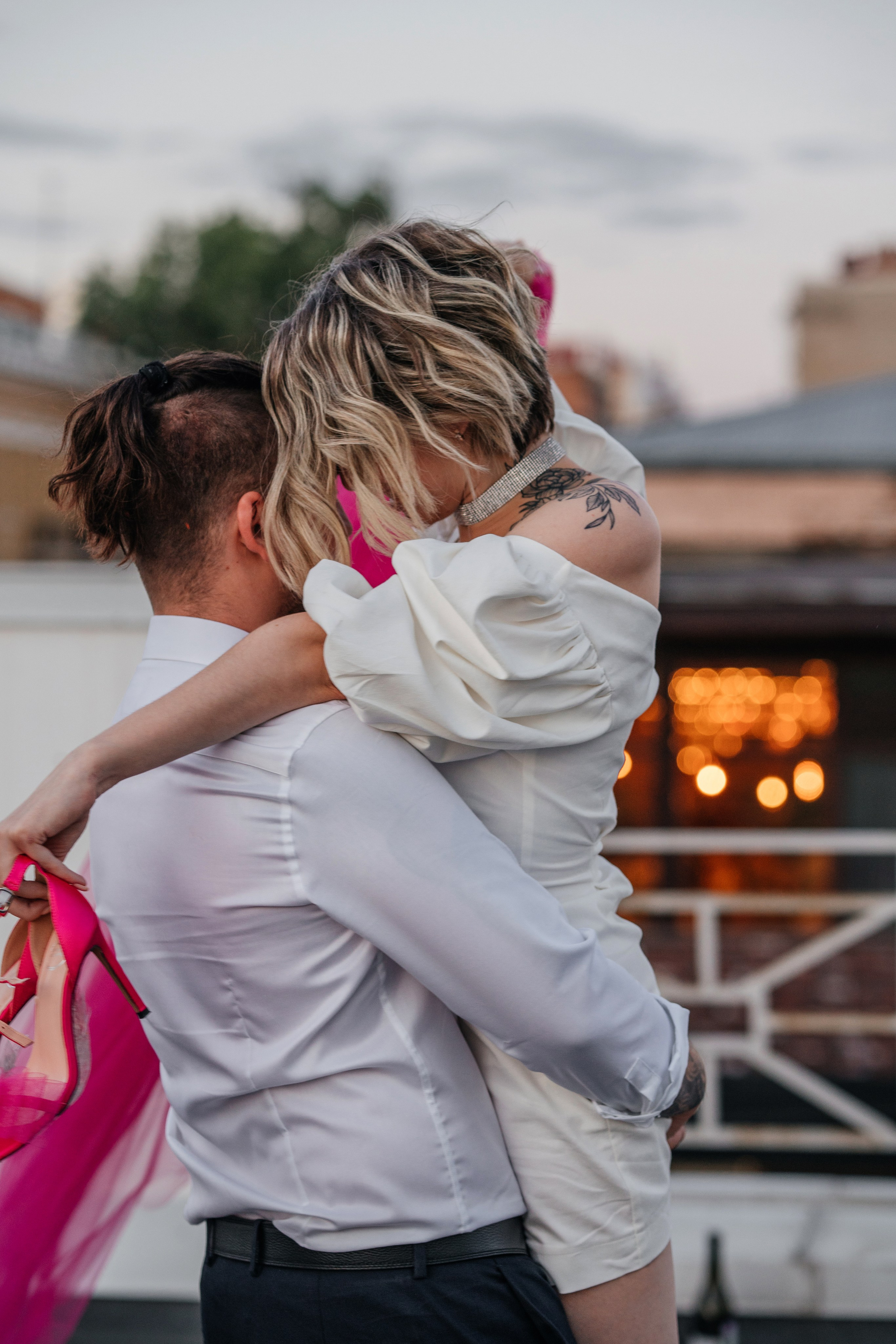 Свадебная прогулка по городу. Денис и Кристина. Свадебный и семейный фотограф Надежда Соловьева