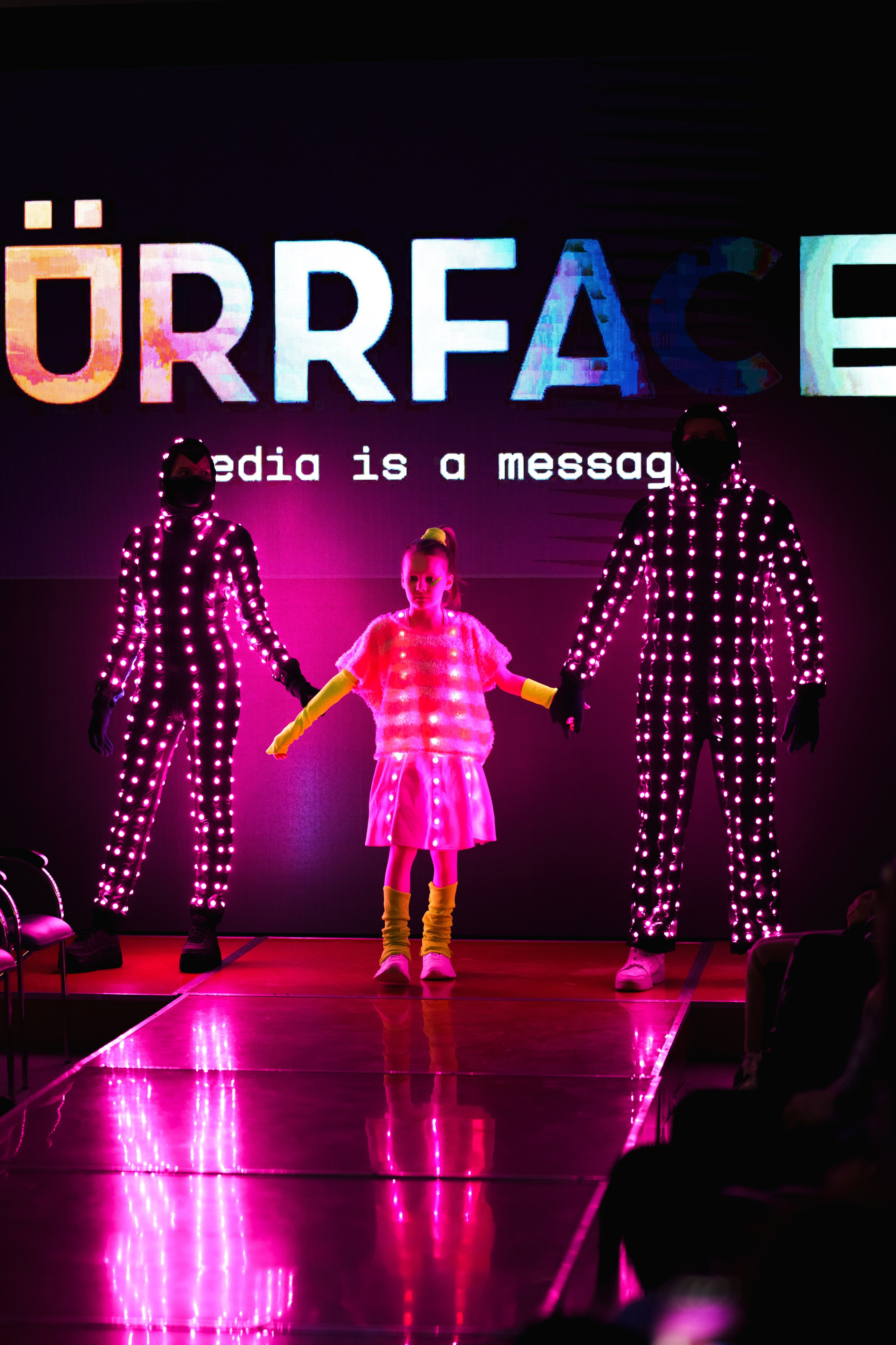 Модный показ Fashion Flow 2025. Фотограф в Санкт-Петербурге Ибрагимова Алина