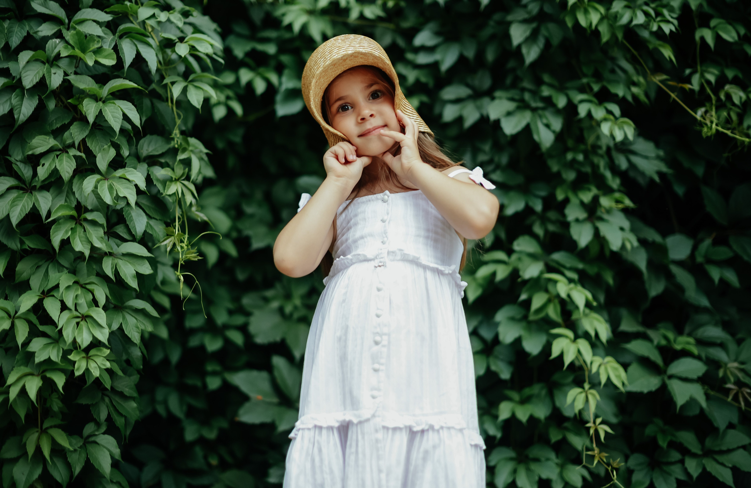 Летняя фотосессия в Ростовском парке. Аделина и Дарина. Omar Shapiev