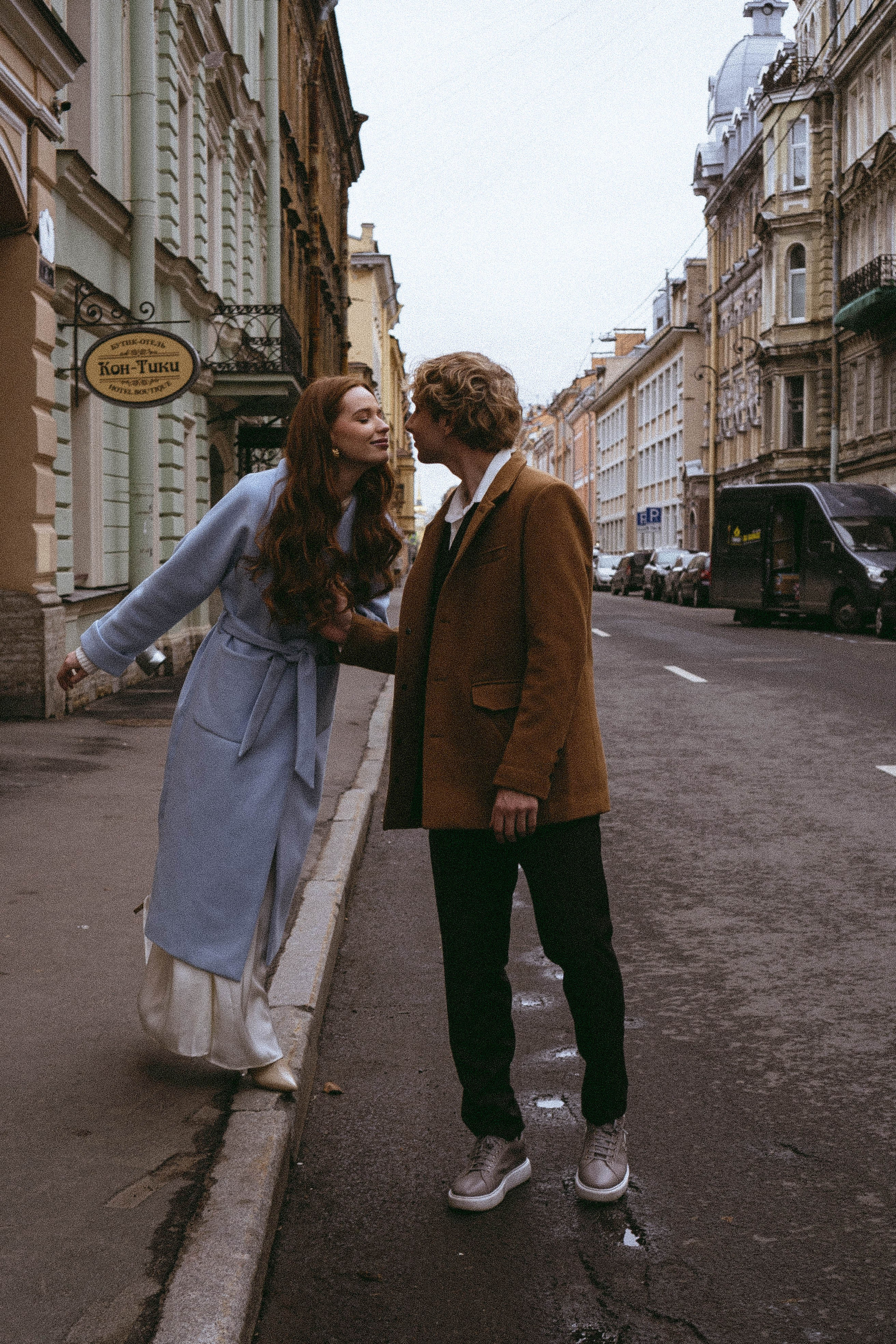 СВАДЕБНАЯ ПРОГУЛКА ПО ПЕТРОГРАДКЕ ВЕСНОЙ (ФОТОСЕССИИЯ ПАРЫ СВАДЕБНАЯ). Профессиональный фотограф, Санкт-Петербург — Виктория Богомолова