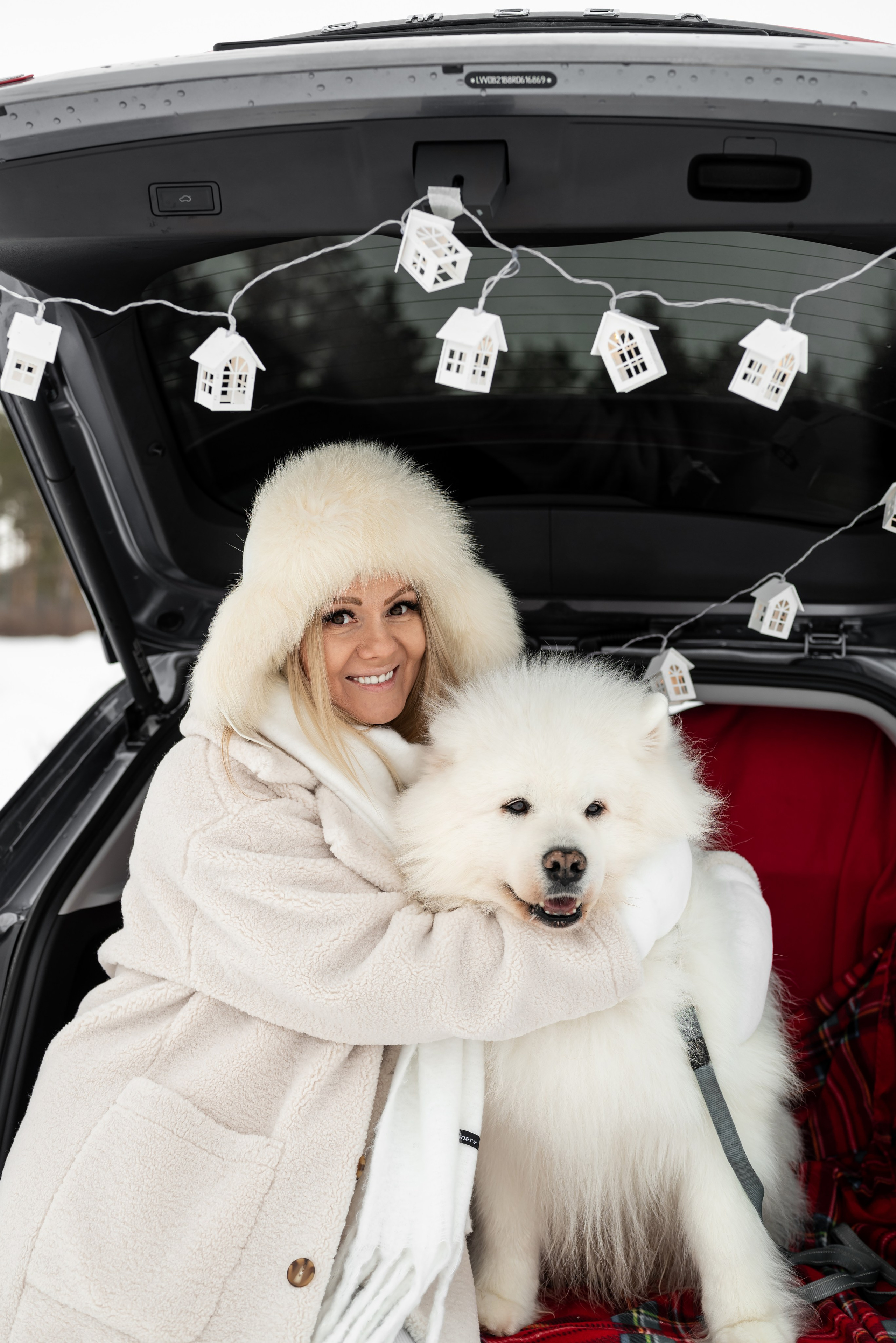 Фотопроект с Платоном и машиной на улице. Фотограф в городе Салават