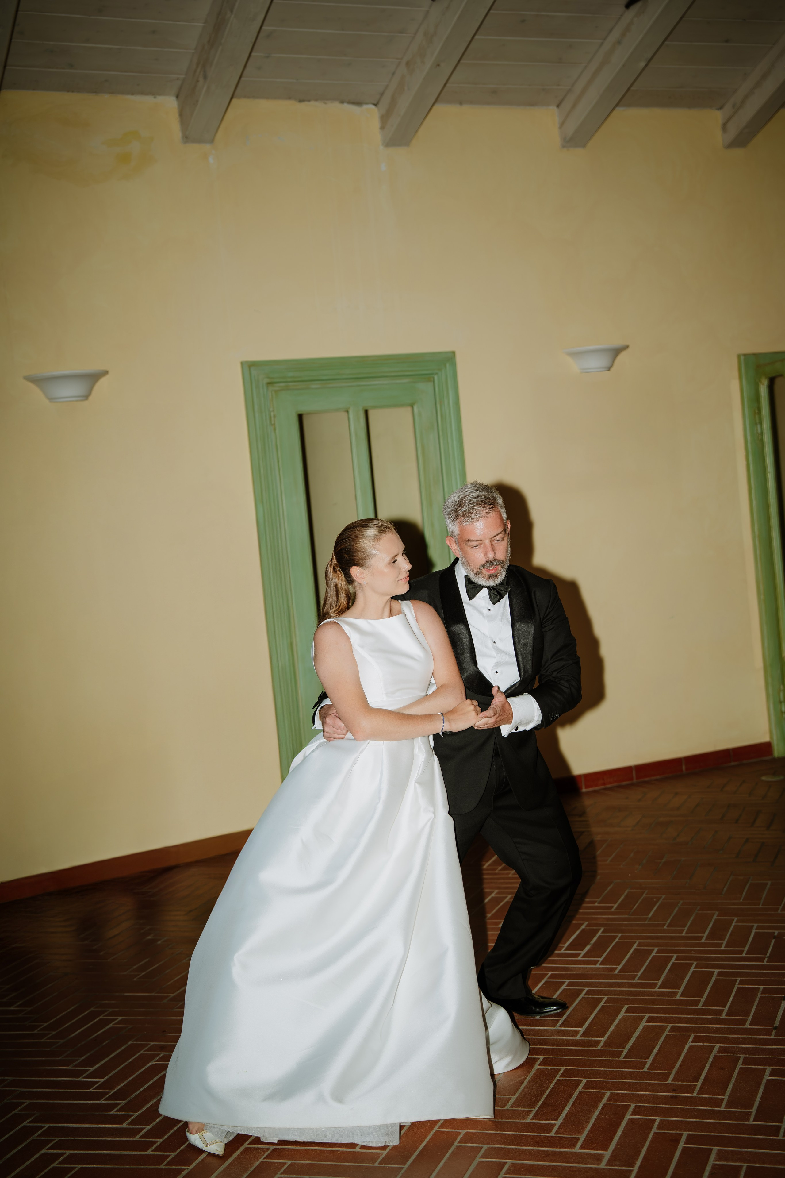 Vera & Lorenzo | Biella, Italy. Professional Wedding Photographer Geneva & Romande Switzerland | Tanya Creator