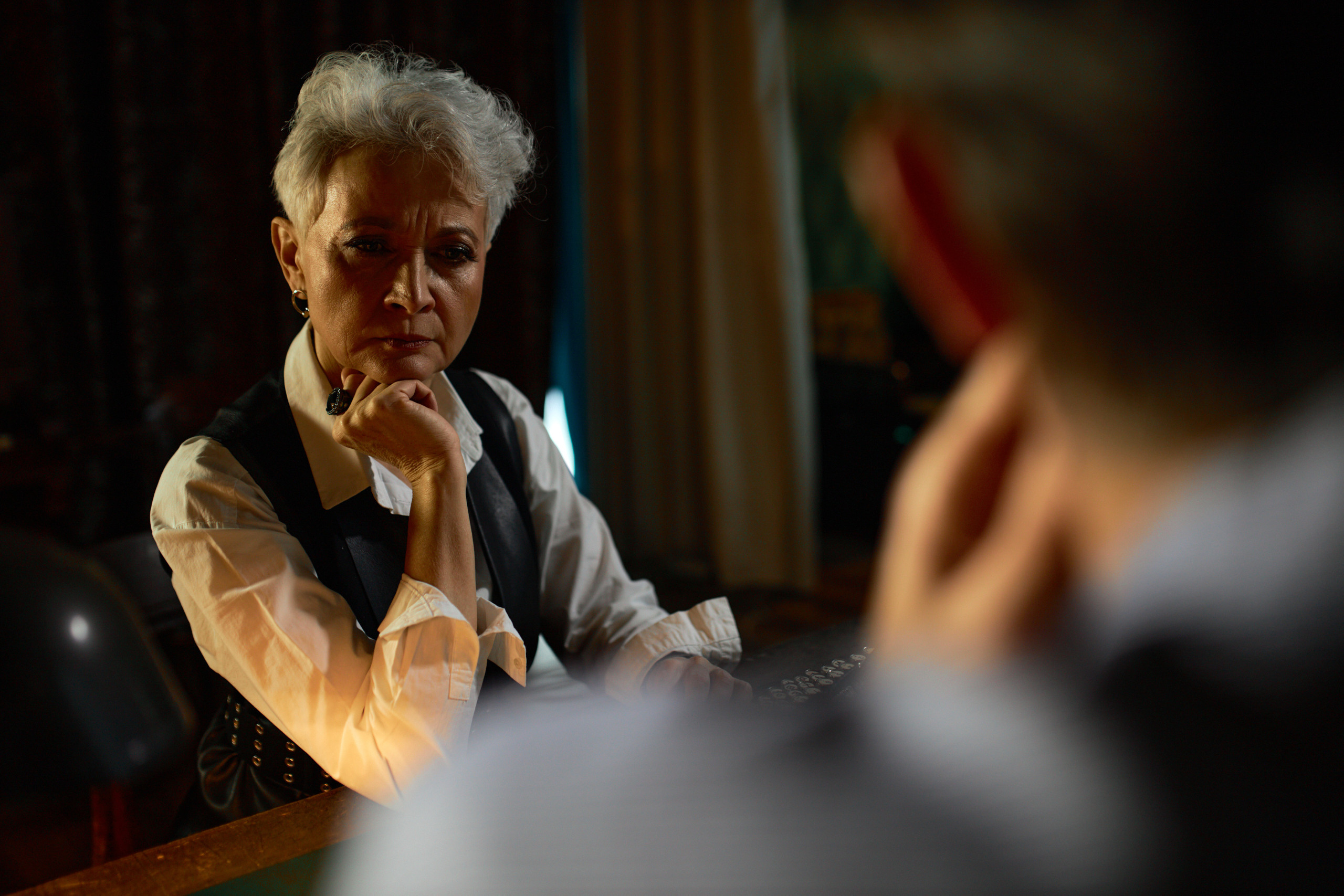 Детективная история. Студийный и лайфстайл фотограф в Санкт-Петербурге Карлюк Анатолий