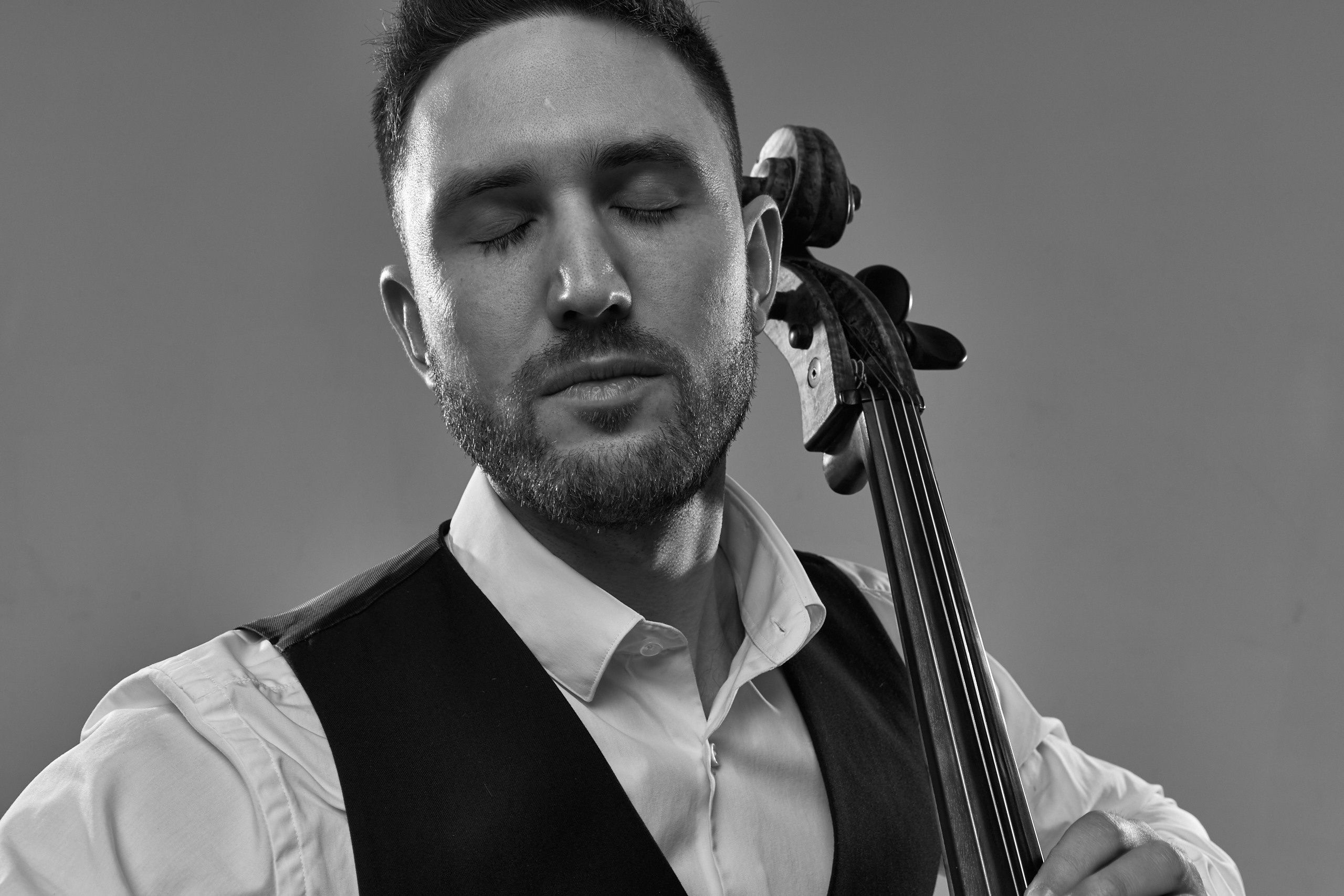 Илья. Студийный и лайфстайл фотограф в Санкт-Петербурге Карлюк Анатолий