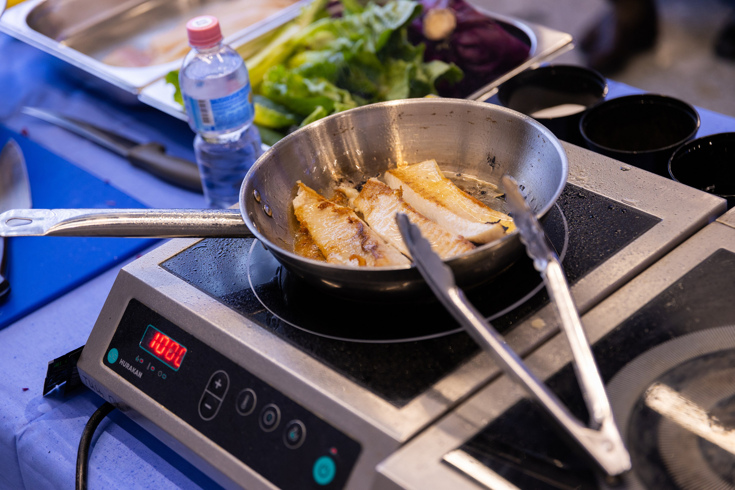 День народного единства в Национальном центре Россия. Олег Катакинов| Репортажный фотограф в городе у моря (Владивосток)