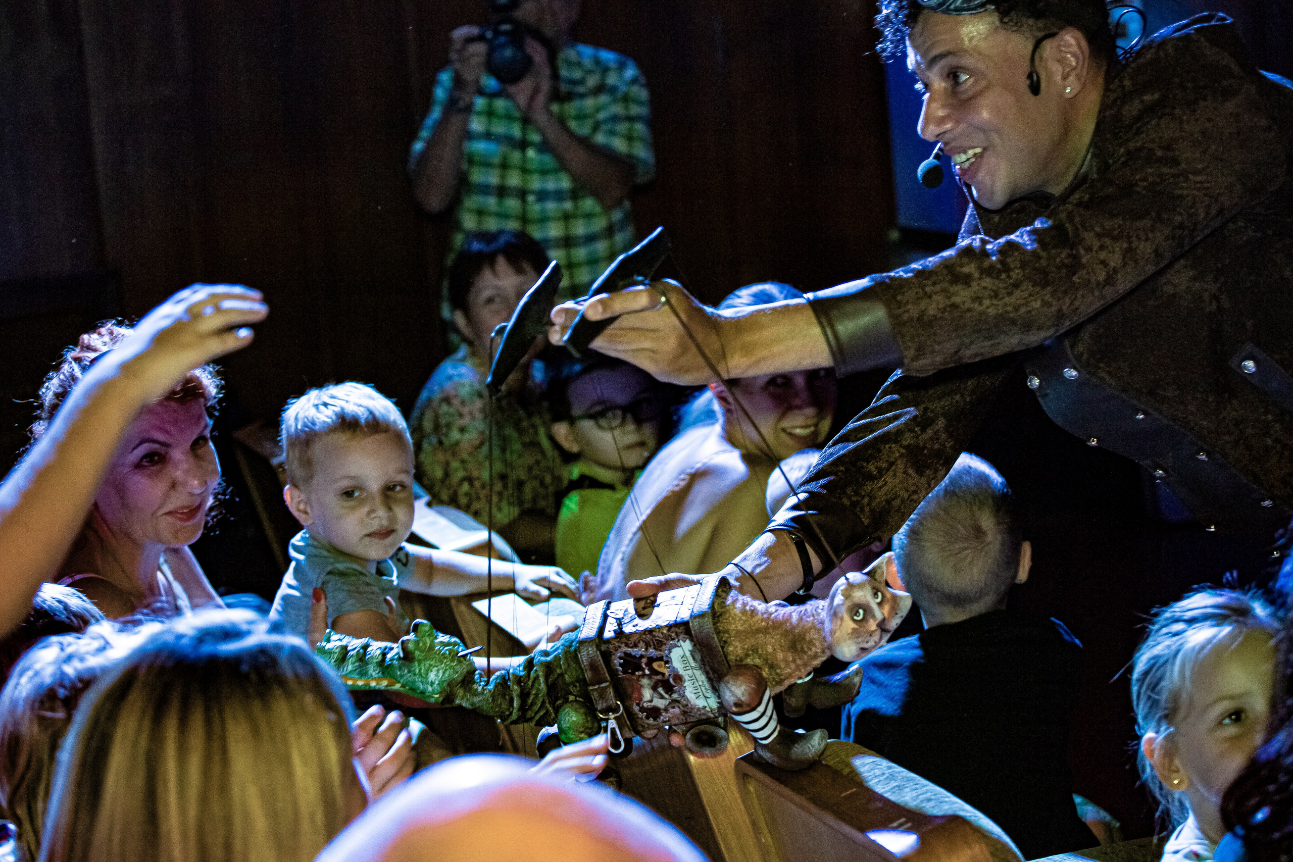 Человек с луны — спектакль кукольного театр Саквояж. Фотограф в Сочи Юрий Шептаев