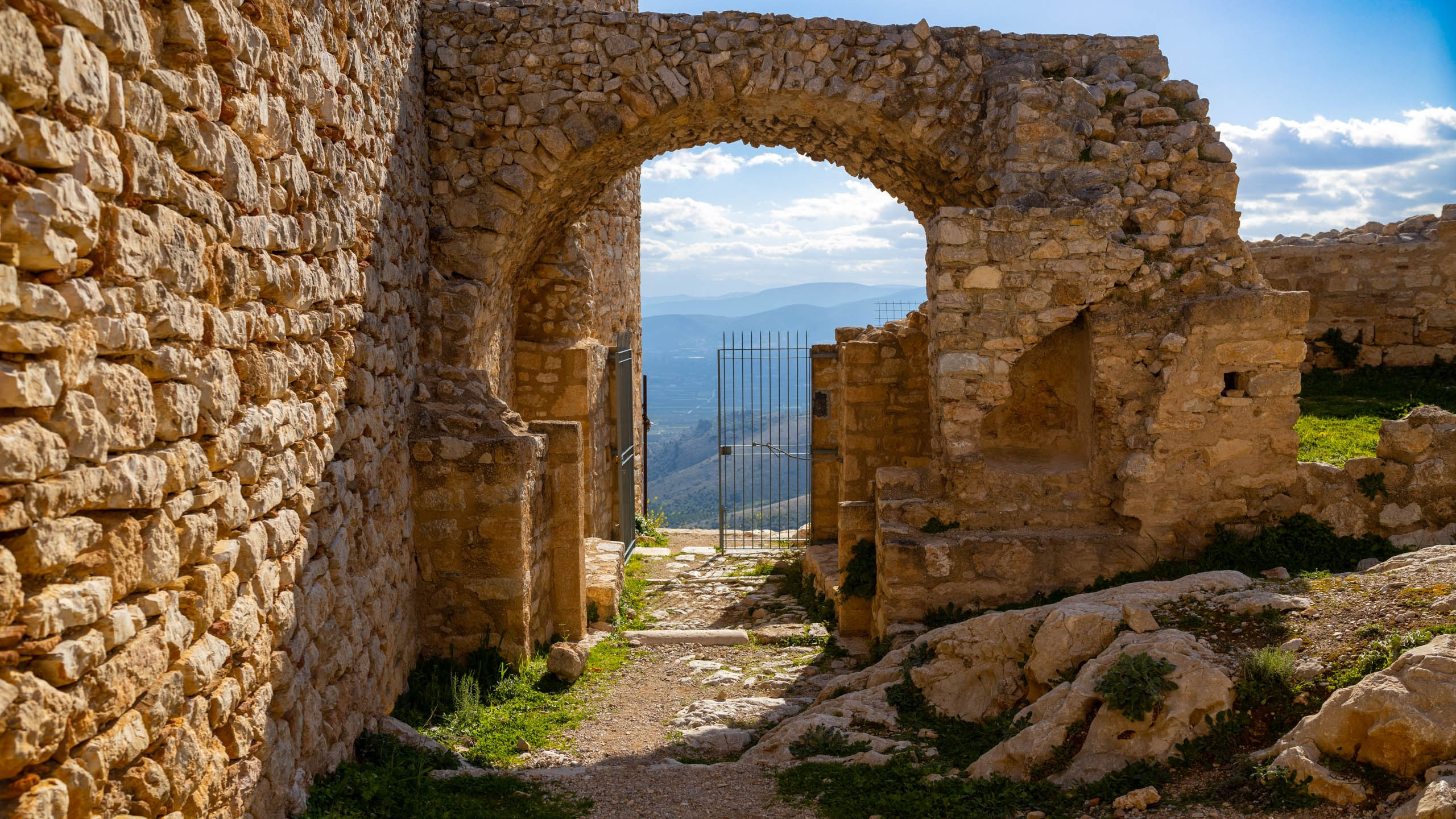 2022 02 Греция (Метеоры, Янина, Лефкада, Коринф, Спарта). Фотографии