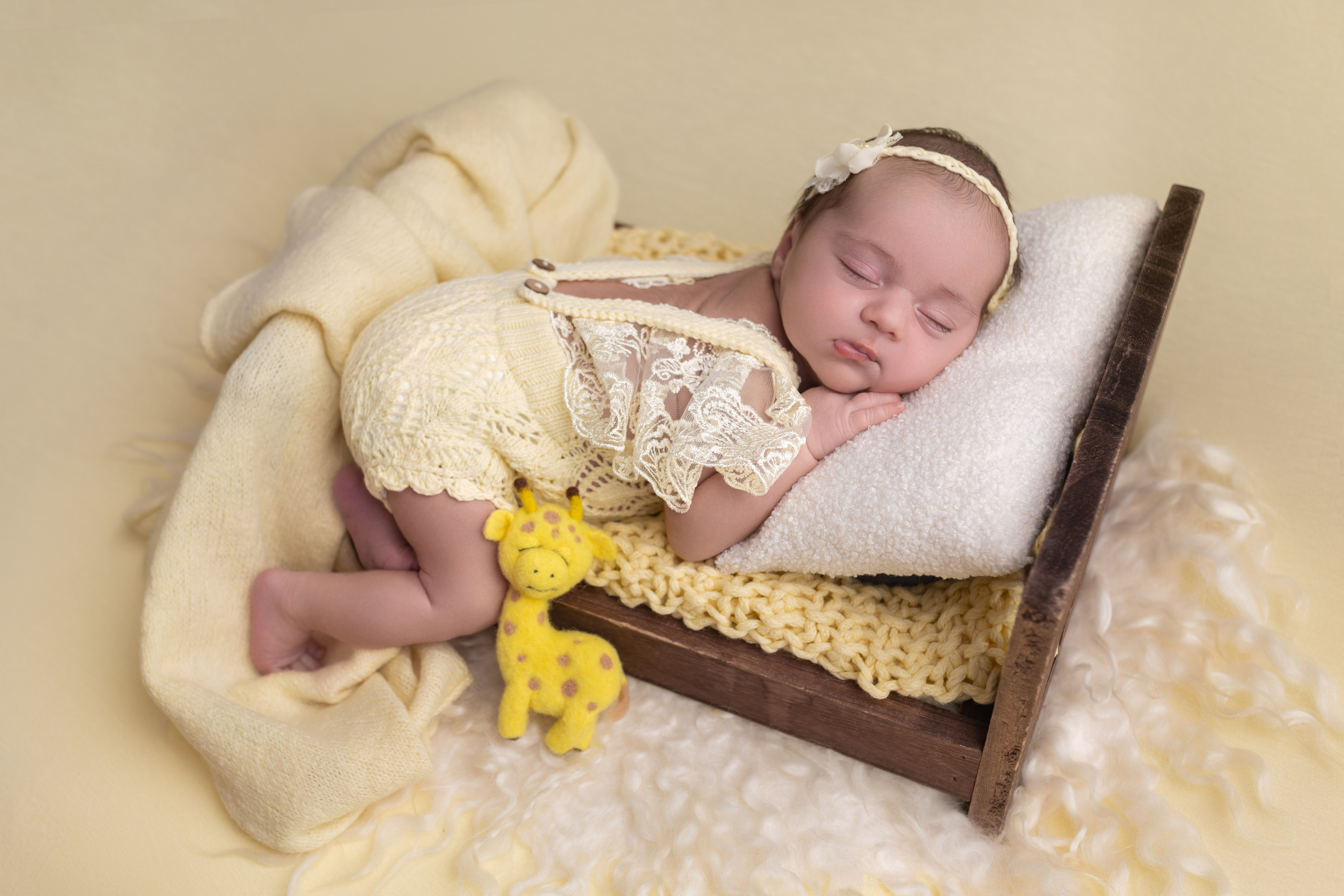 Newborn девочки. Фотограф новорожденных Модяева Ирина