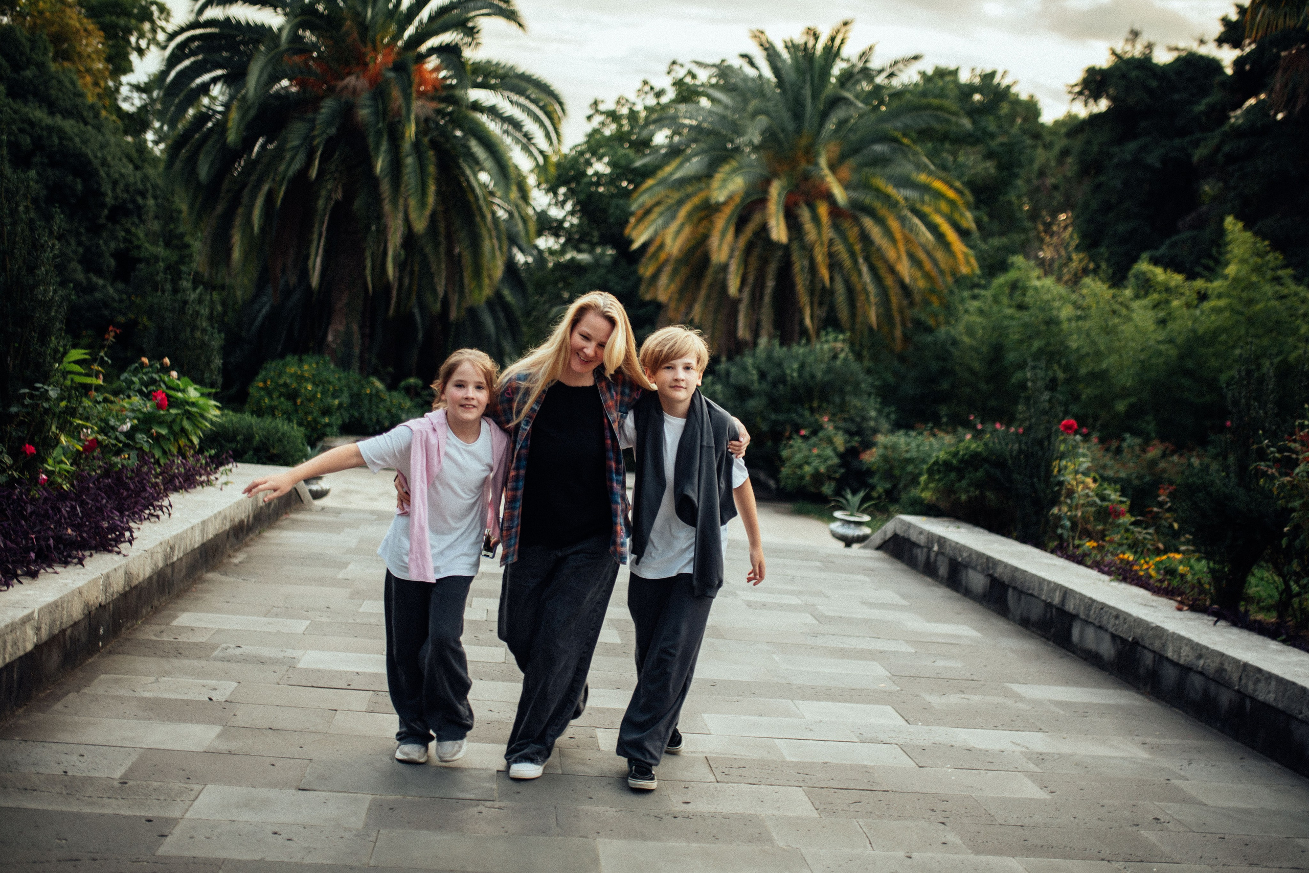 Фотосессия в центре Сочи в парке Дендрарий. Фотограф в Сочи — Маргарита Поганова
