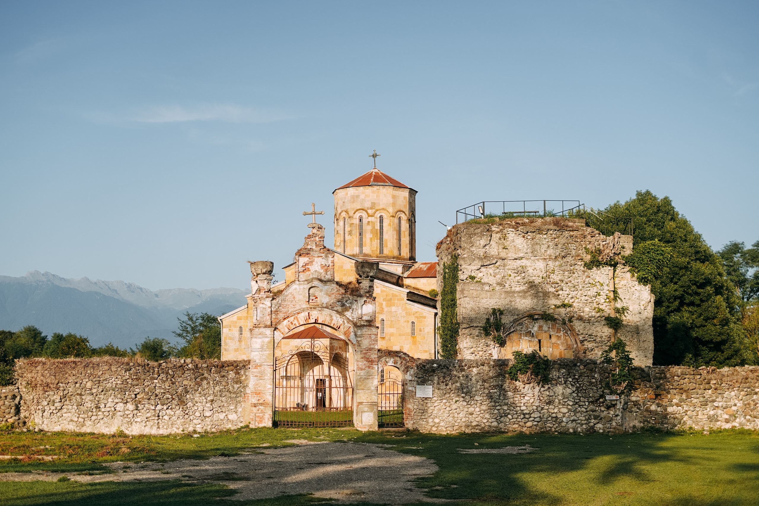 Сухум и окрестности
