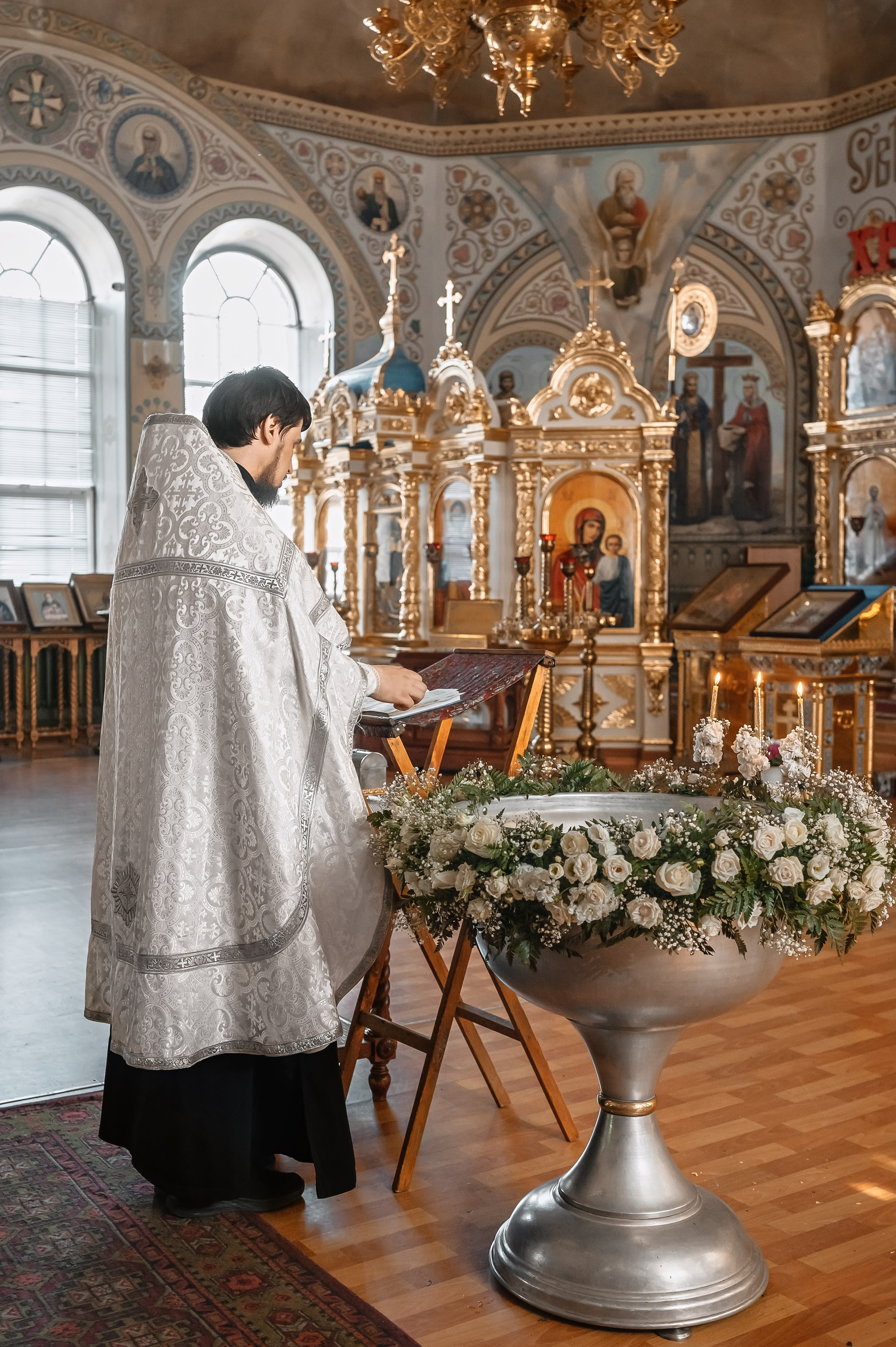 Крещение в храме Иоанна Богослова. Церковный фотограф на Таинство Крещения и Венчания в Оренбурге и Оренбургской области Екатерина Белкина