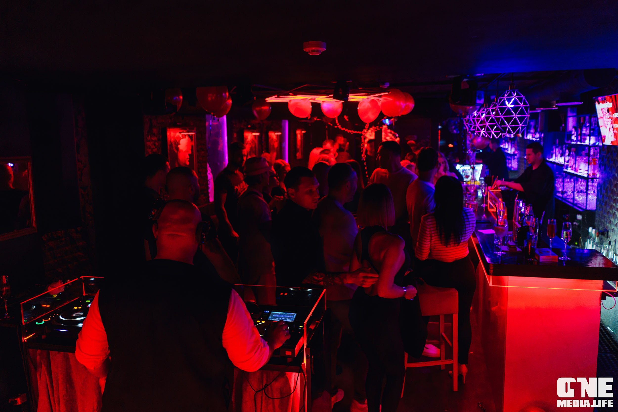 Фоторепортаж из Secret bar. One Media Life: фоторепортажи, фотоотчеты с мероприятий и заведений