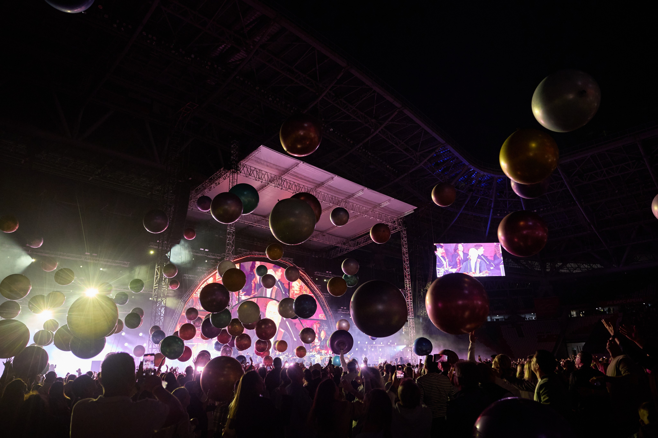 Концерт Леонида Агутина в Казани. Спортивный репортажный фотограф Казань Нафис Сиразетдинов