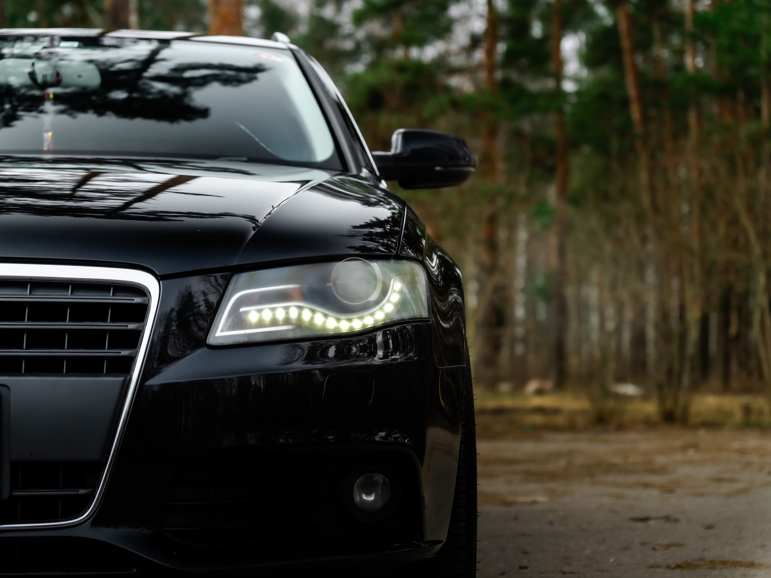 AUDI A4 B8 AVANT. Opasnophoto