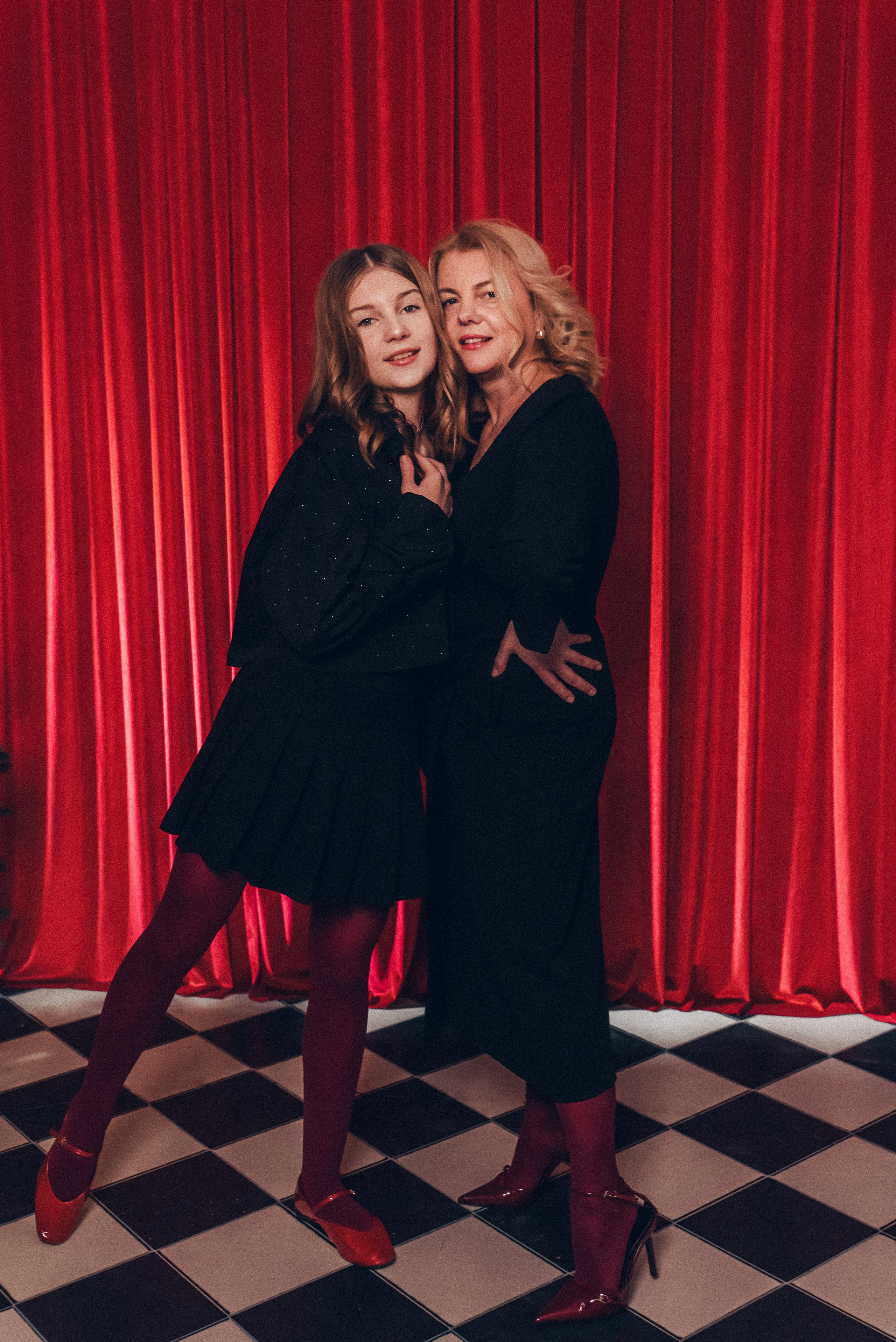 ИРИНА и АЛИСА. Ольга Козлова фотограф Волгоград olkiny-fotki.ru