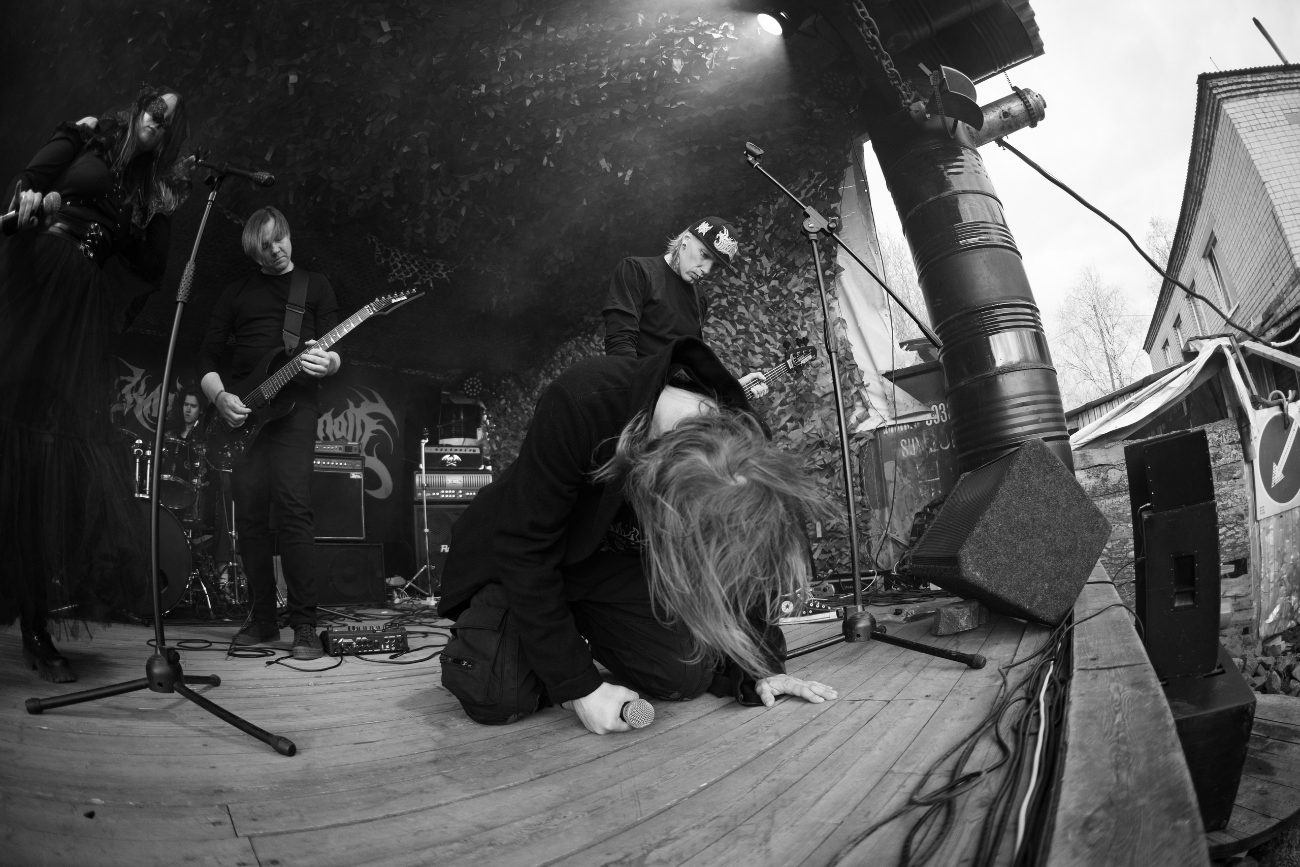 Фестиваль «ПОСРЕДИ КЛАДБИЩ И БОЛОТ»|Архангельск. Концертный и репортажный фотограф в Санкт-Петербурге Слава Пахомов