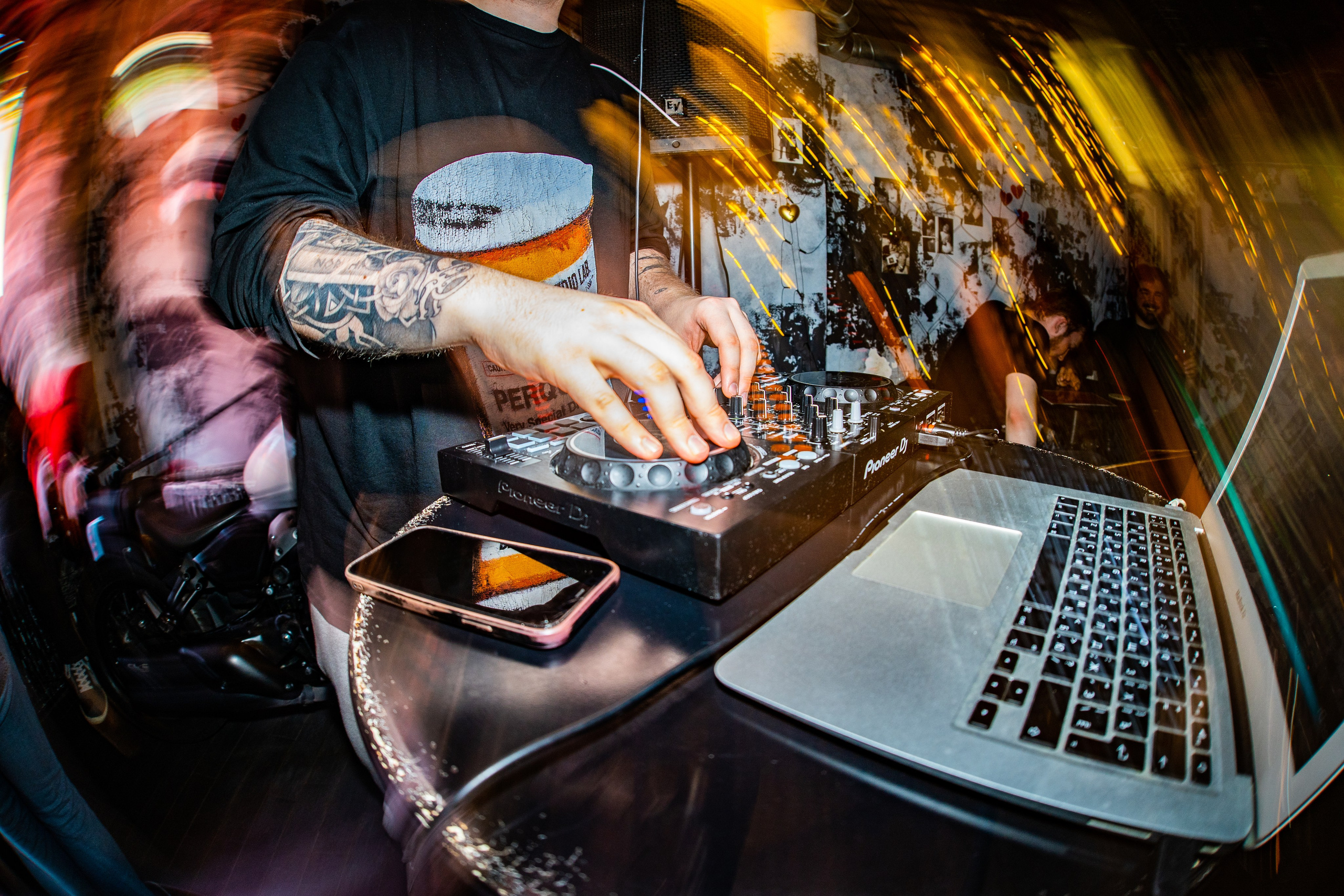 Панк-вечеринка в Баре разбитых сердец. Концертный и репортажный фотограф в Санкт-Петербурге Слава Пахомов