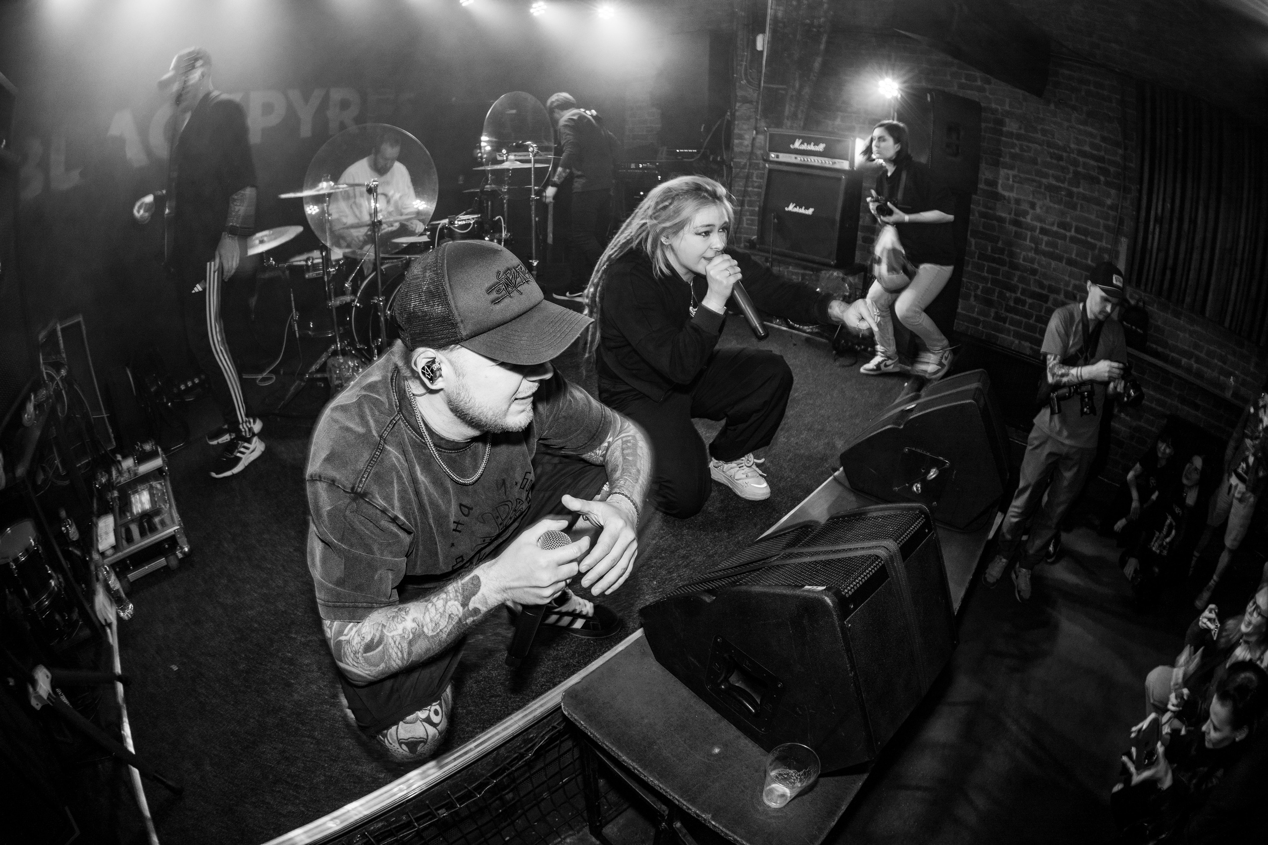 ОМУТ ГИГ|Zoccolo 2.0. Концертный и репортажный фотограф в Санкт-Петербурге Слава Пахомов