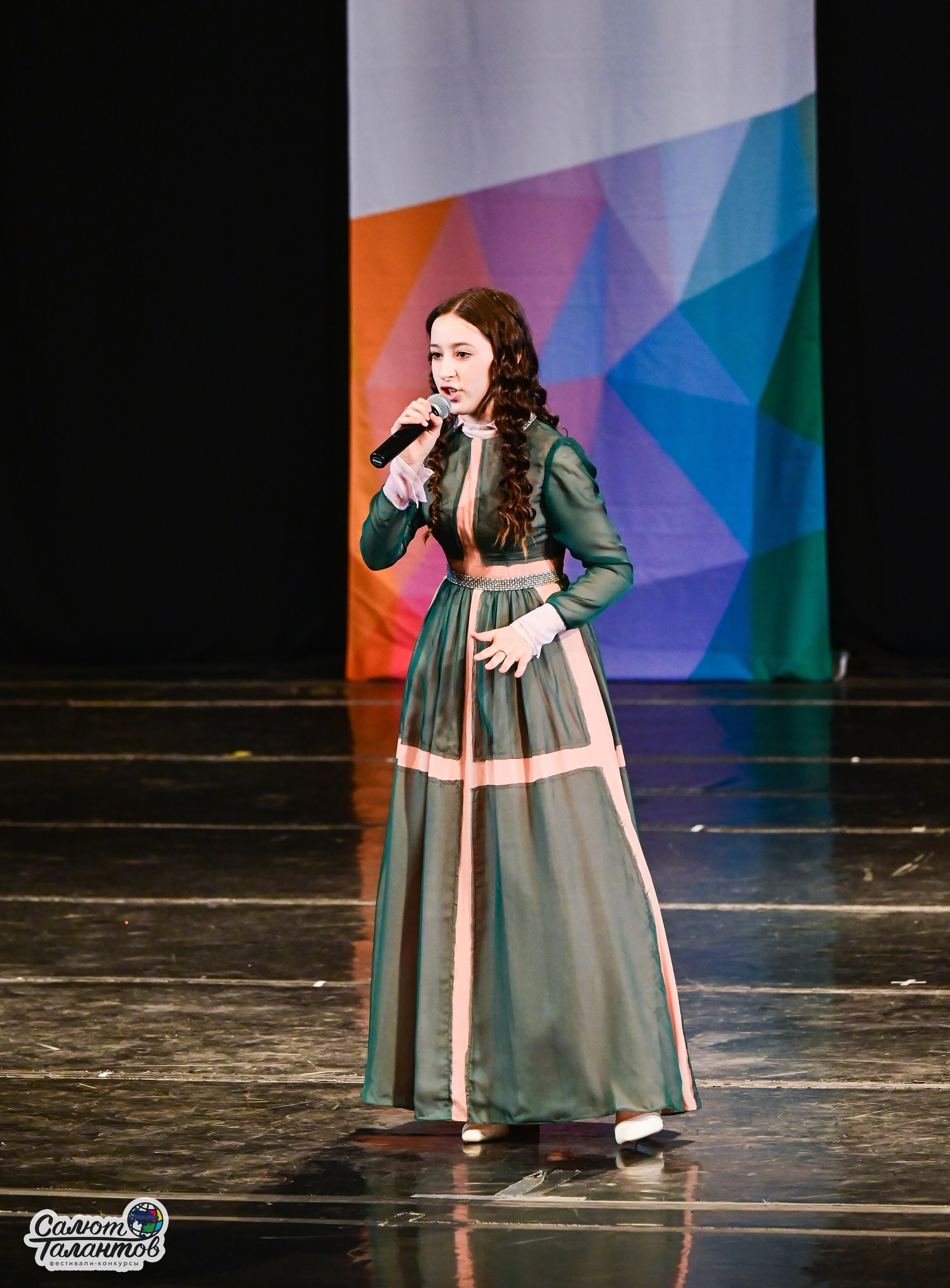 14.06.2025 «Салют Талантов» 41-й Международный фестиваль-конкурс «МОСКВА ВЕРИТ ТАЛАНТАМ» г. Москва. Медиастудия Фото Концепт