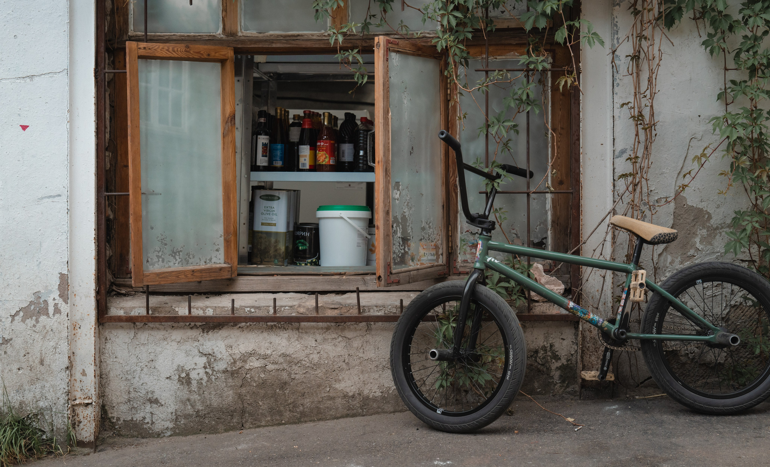 Street. Если ты на Земле — звони