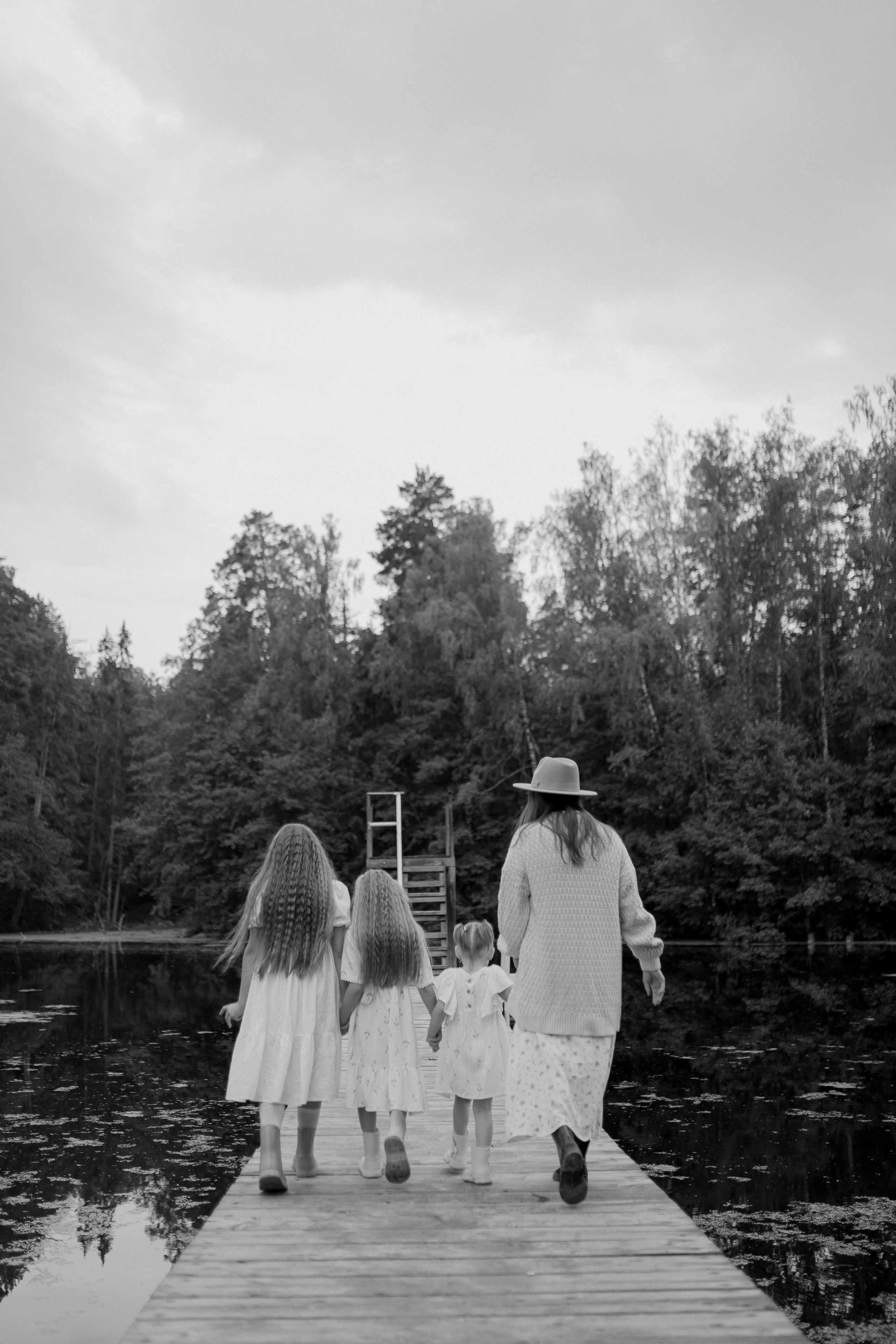 Мама Алина, Маша, Дина и Анечка. Фотограф Татьяна Семенова