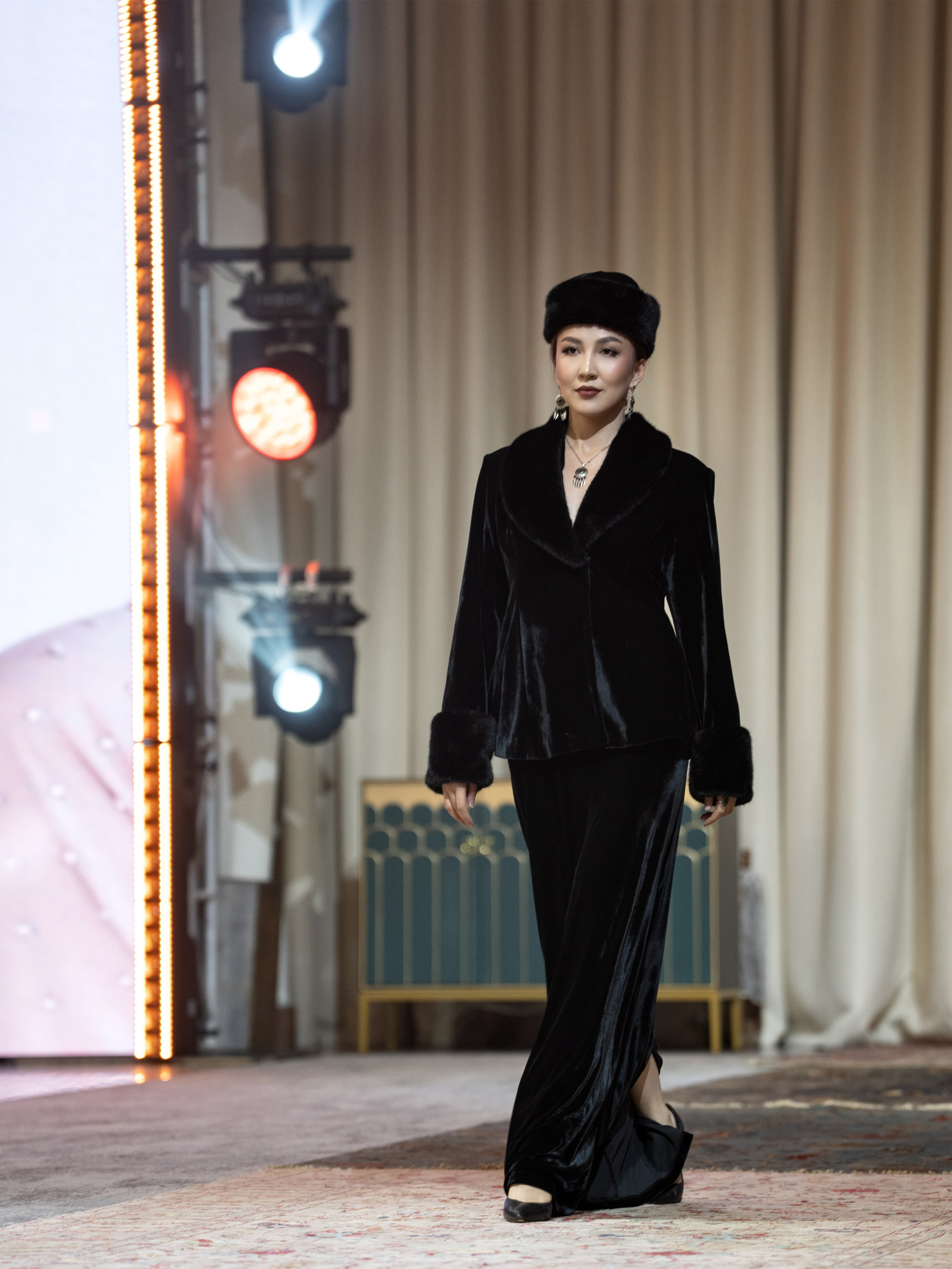 Khanshaiym brand. Сайт Алматинского НЮ АРТ, будуар и фэшн фотографа Дениса Карпенко