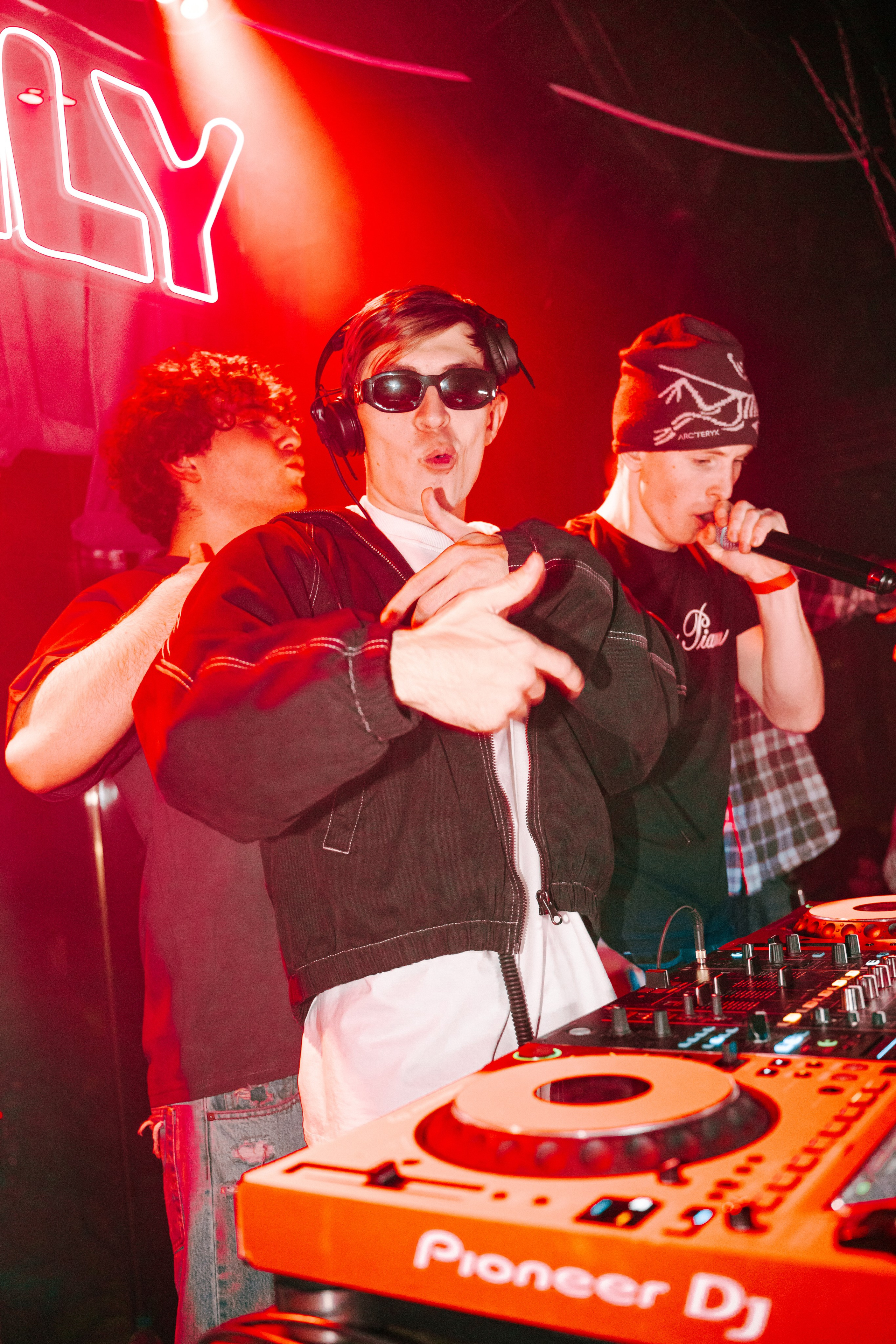 Only Birthday Party & 2HUG + Secret Guest / @Небесный сад. Концертный фотограф в Краснодаре