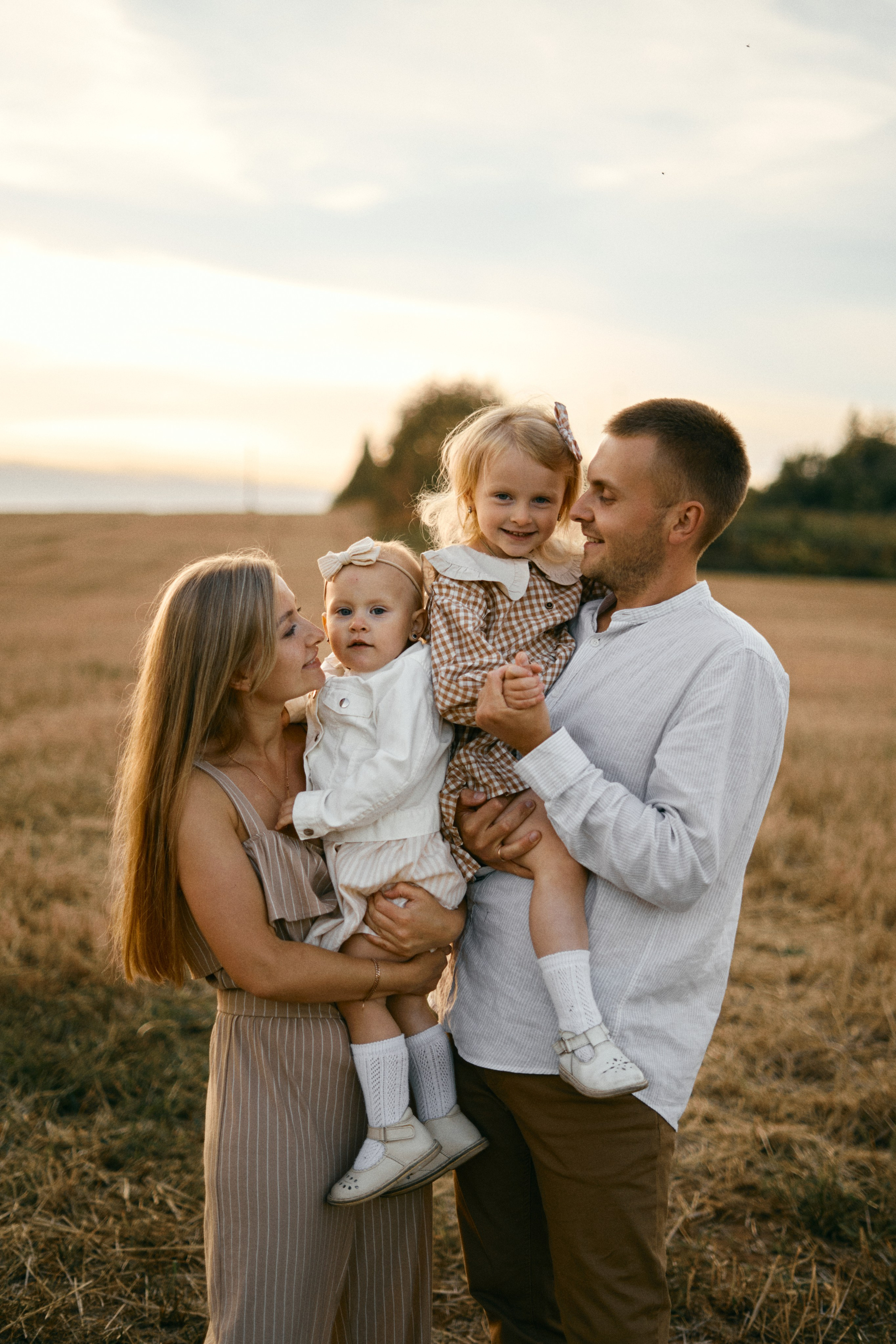 Август, поле и много смеха. Фотограф Киров Анжелика Некрасова