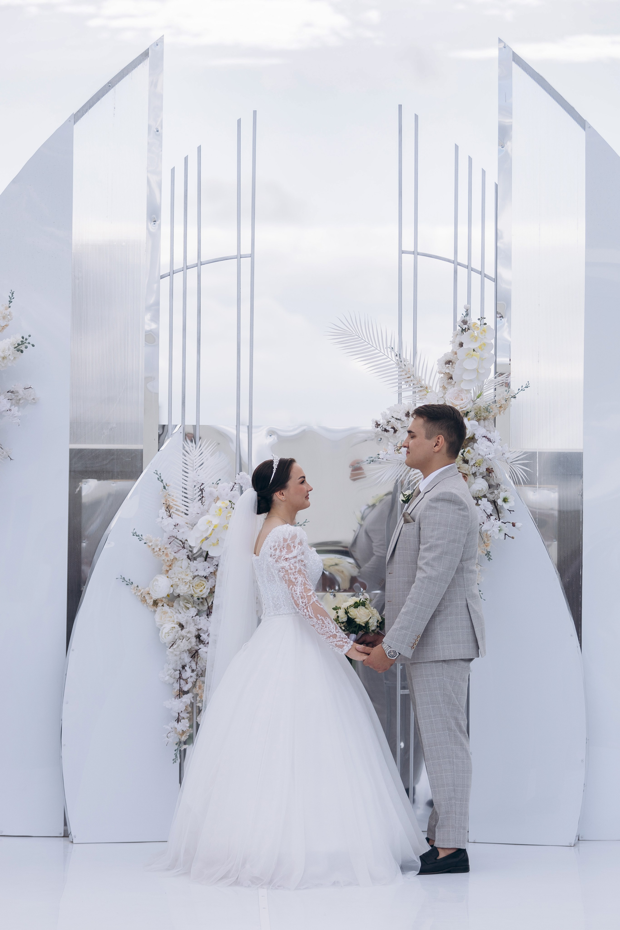 выездная регистрация в Казани, свадебный фотограф Казань, свадебная фотозона Казань