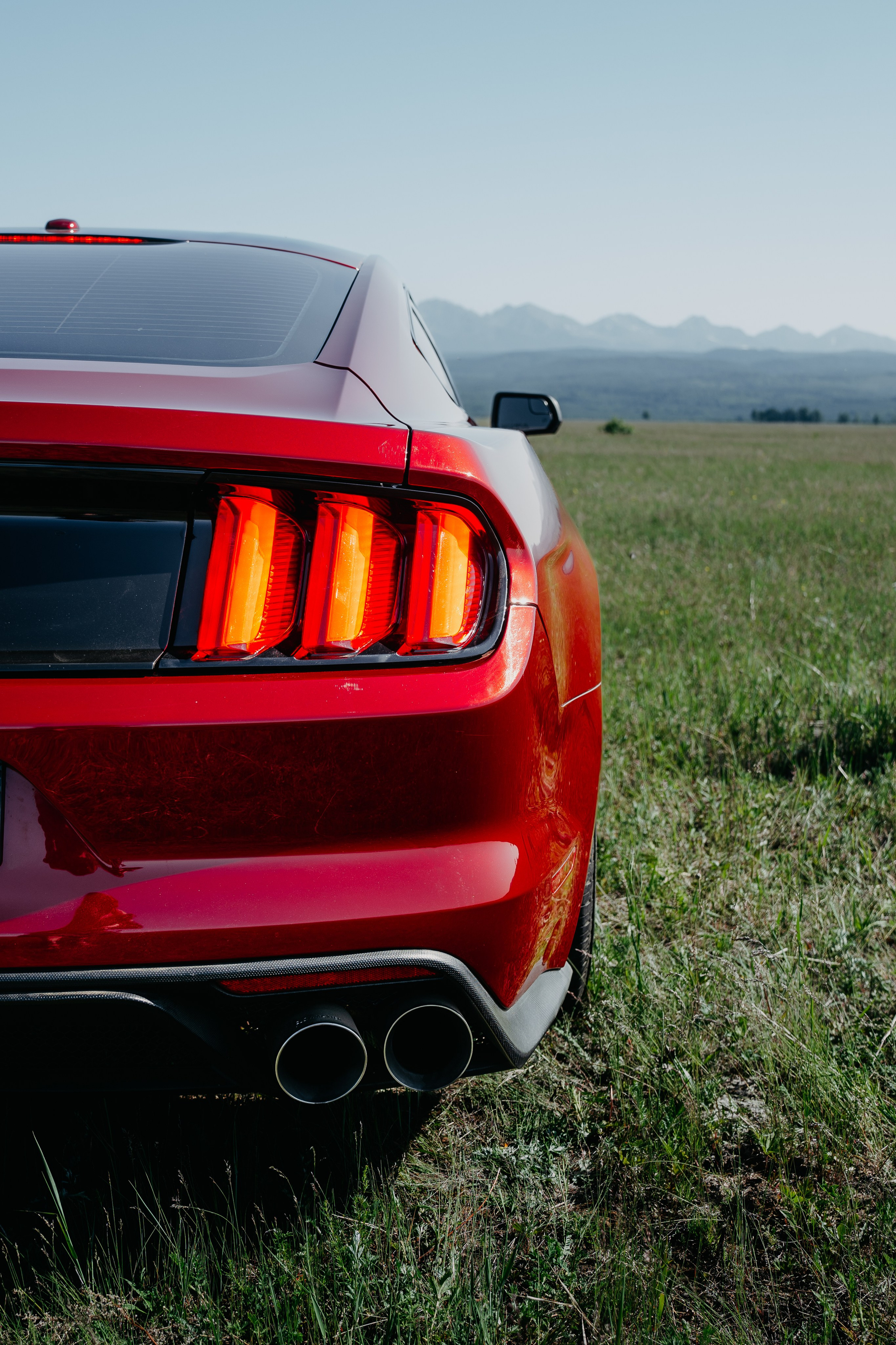Ford Mustang. Фотограф, видеограф и пилот дрона на Байкале