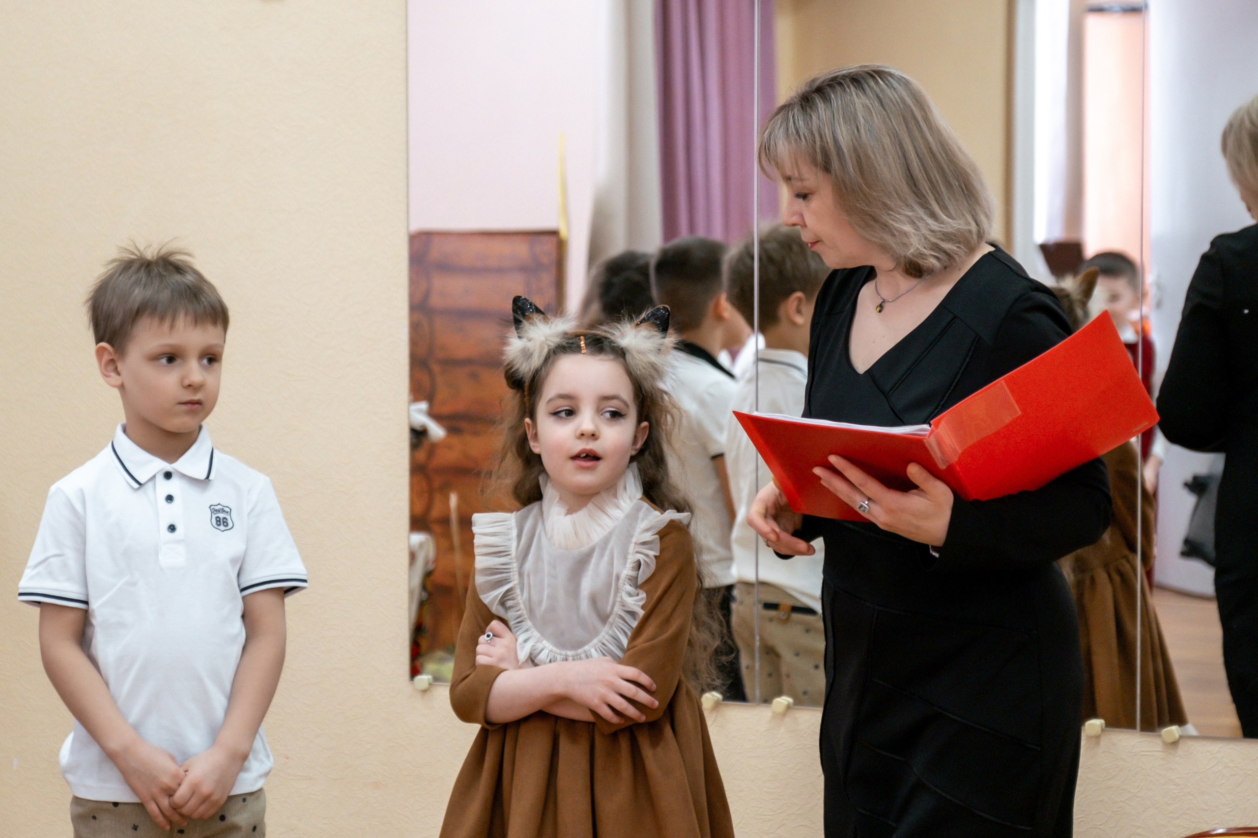 Праздник 8 марта в детском саду. Семейный и детский фотограф в Москве Светлана Потемкина
