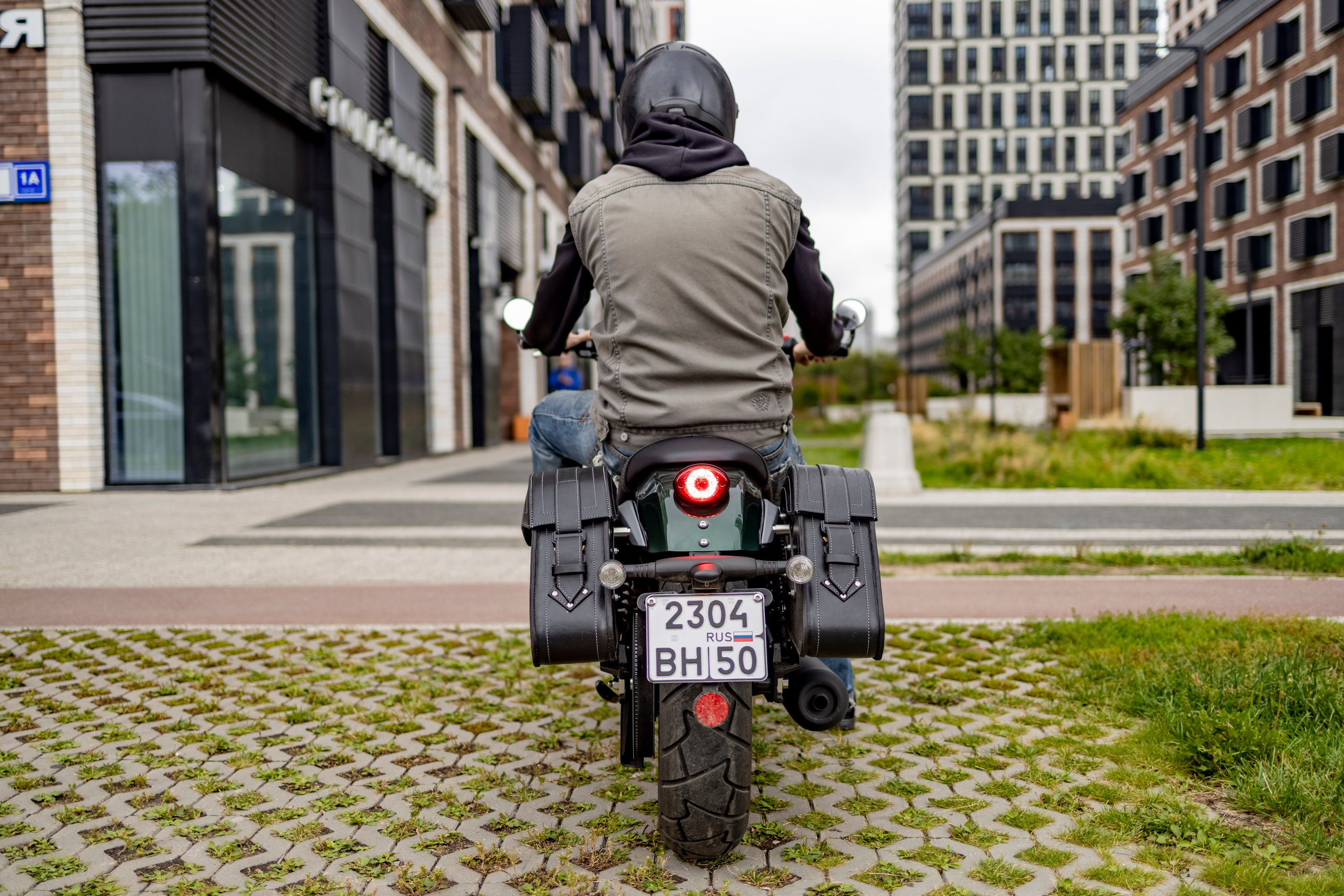 Съемка для журнала мотоцикл Benda Chinchilla. Репортажный, семейный и студийный фотограф в Москве Демин Алексей