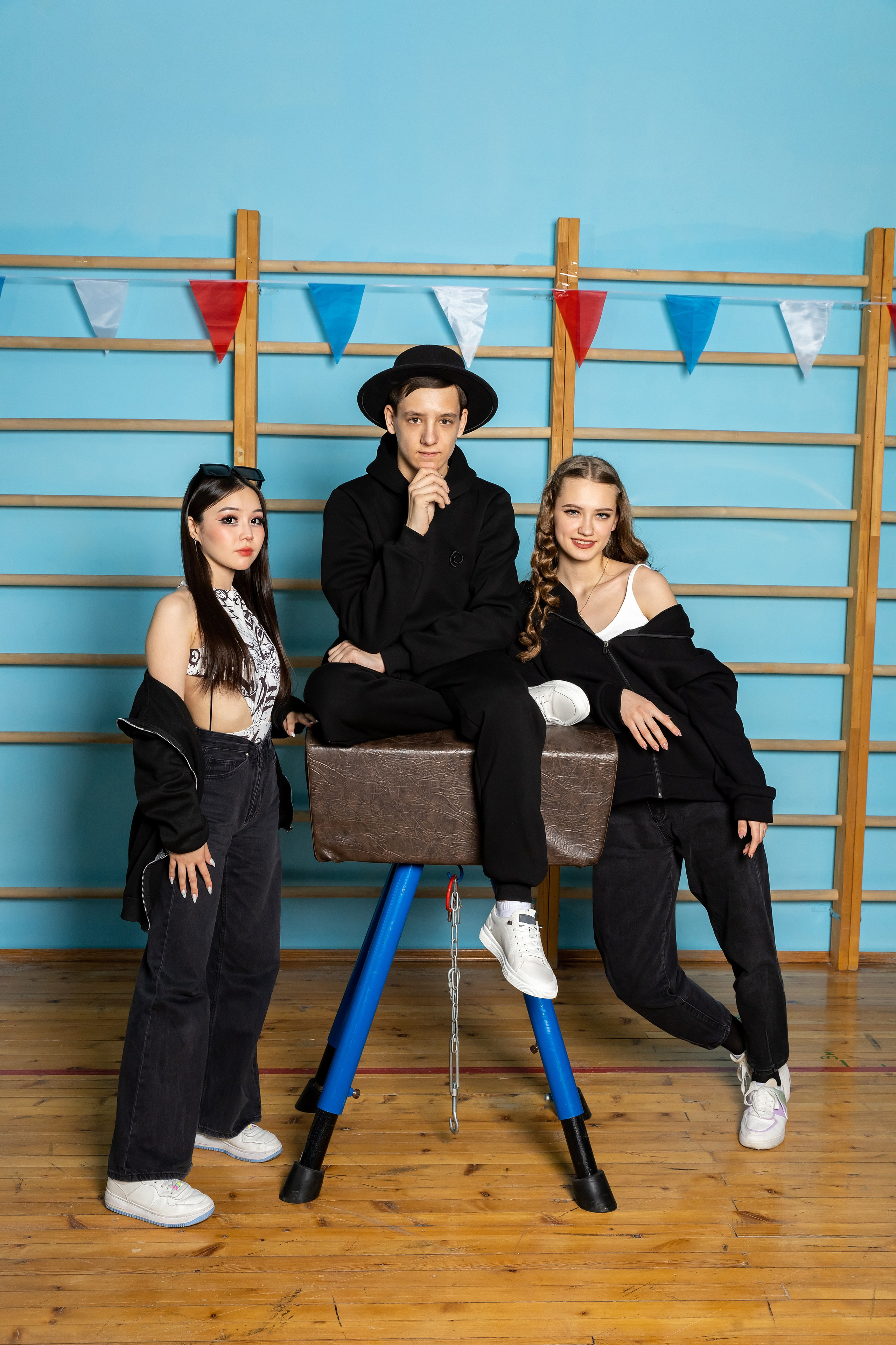 Примеры фото СТАРШИЕ КЛАССЫ. Фотограф Радужный ХМАО, Школьный фотограф, семейный фотограф, выпускной альбом