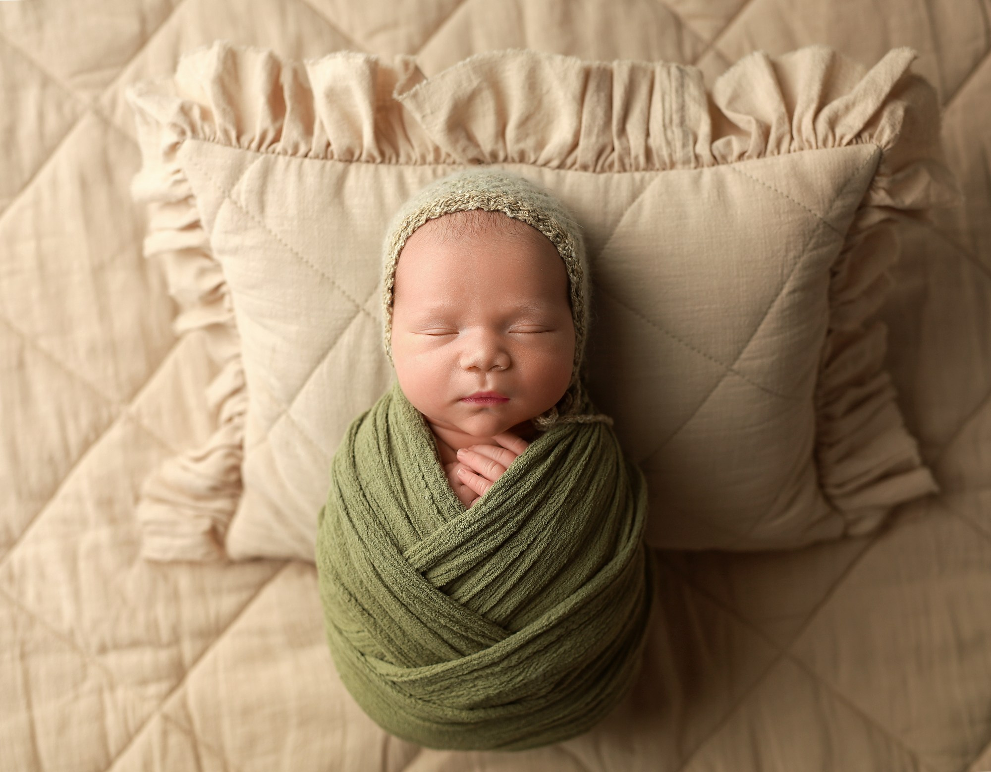 Newborn. Фотограф новорождённых в Казани Нейля Гильмутдинова ньюборн