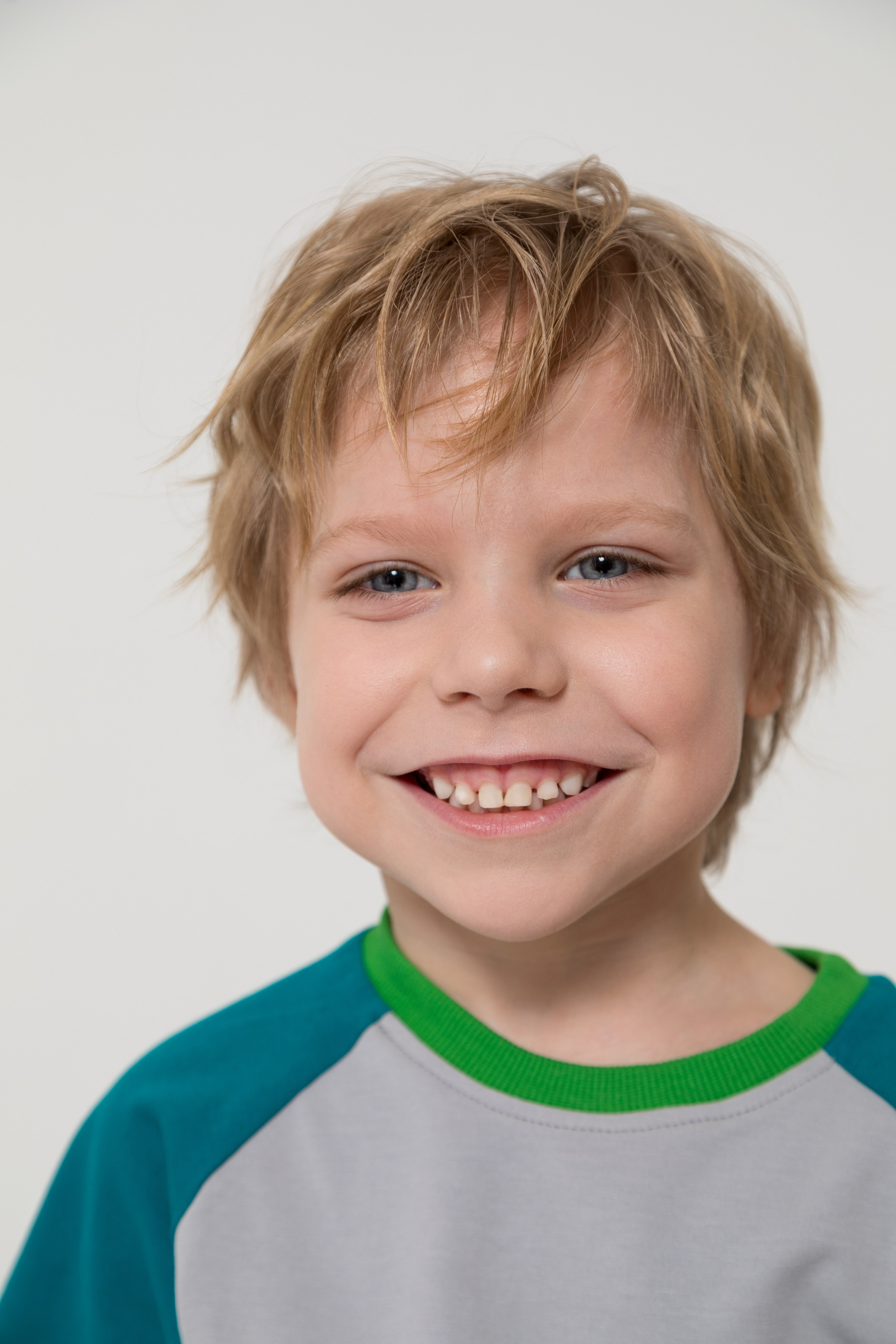 Имиджевая и каталожная съёмка для бренда детских пазлов. Детский и контент фотограф Надя Волкова Санкт-Петербург