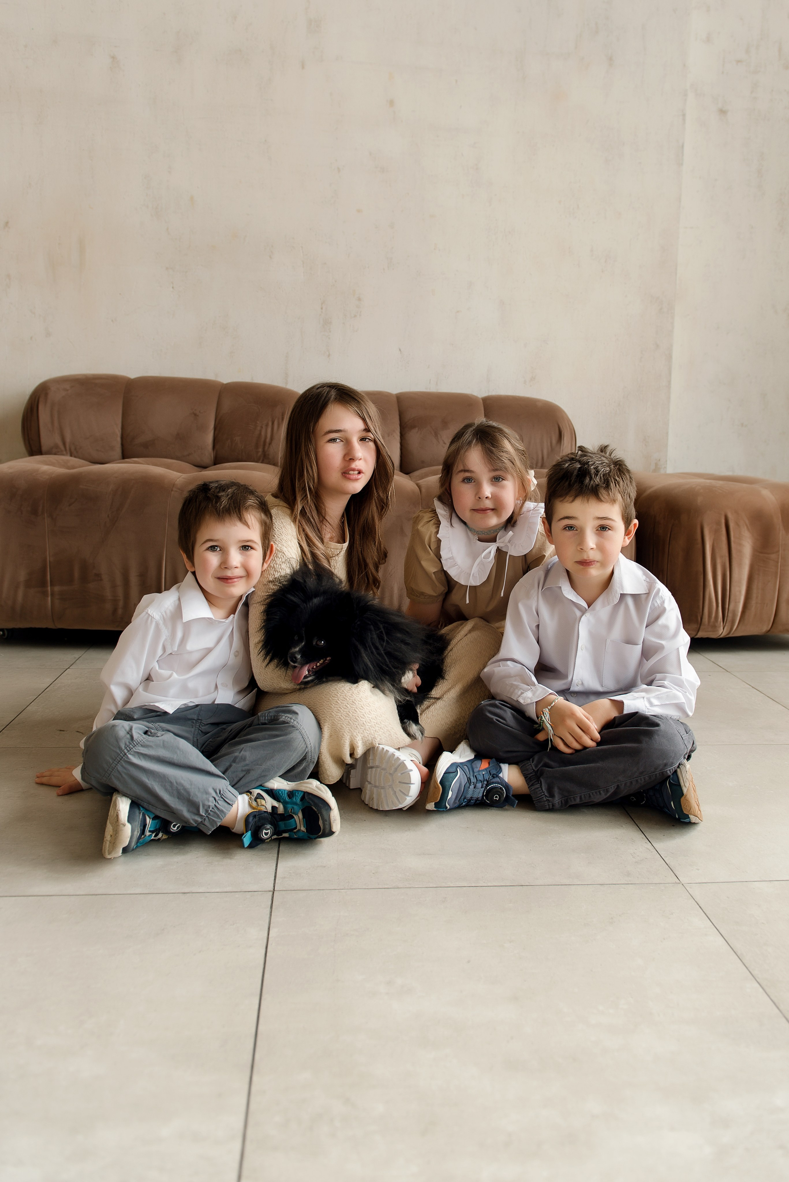 Семейная съёмка в студии. Детский фотограф в Долгопрудном и Москве