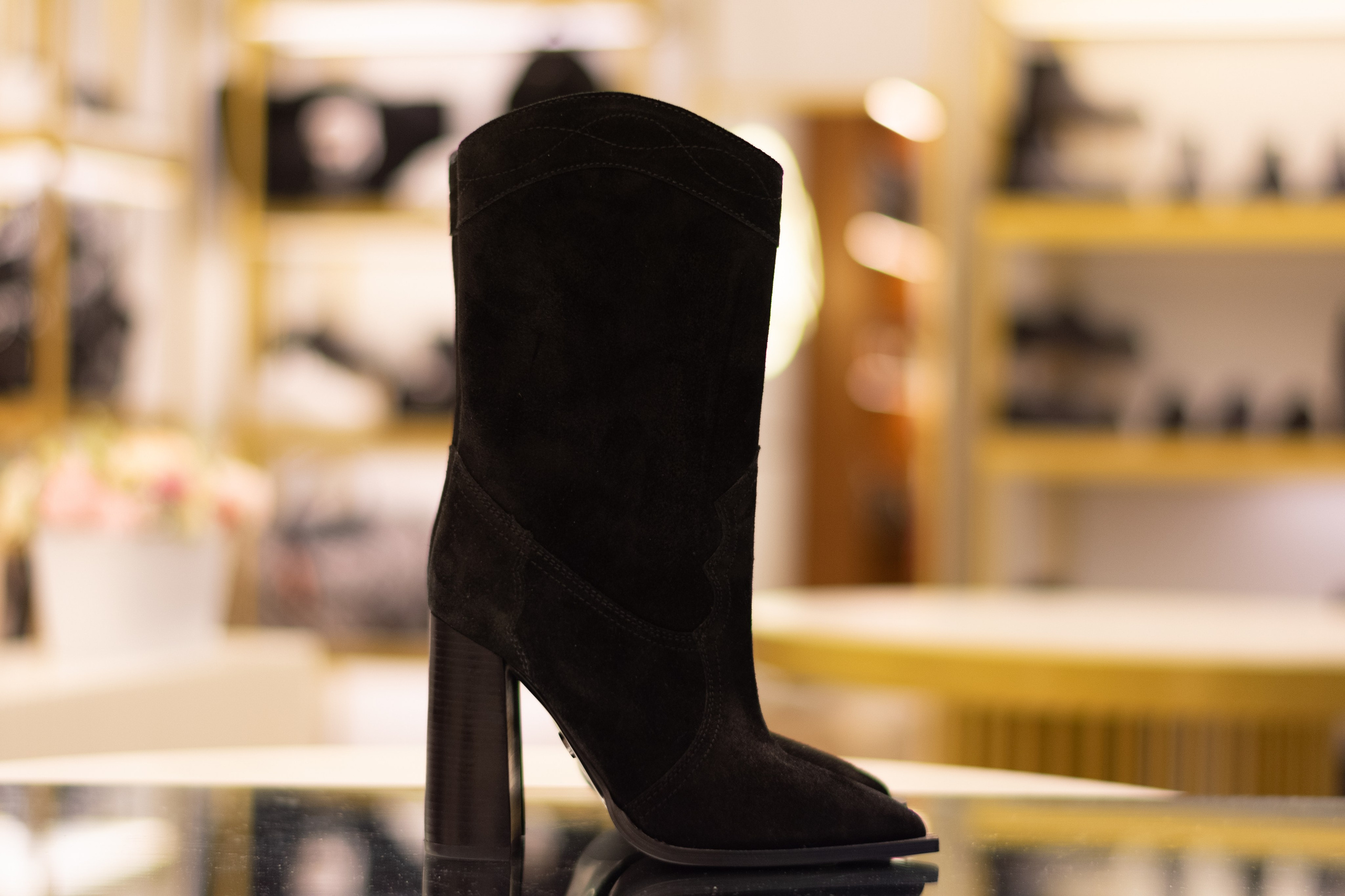 Для организаций. Предметная фотосессия для обувного магазина Capsula. Фотограф/видеограф Богдан Голованов