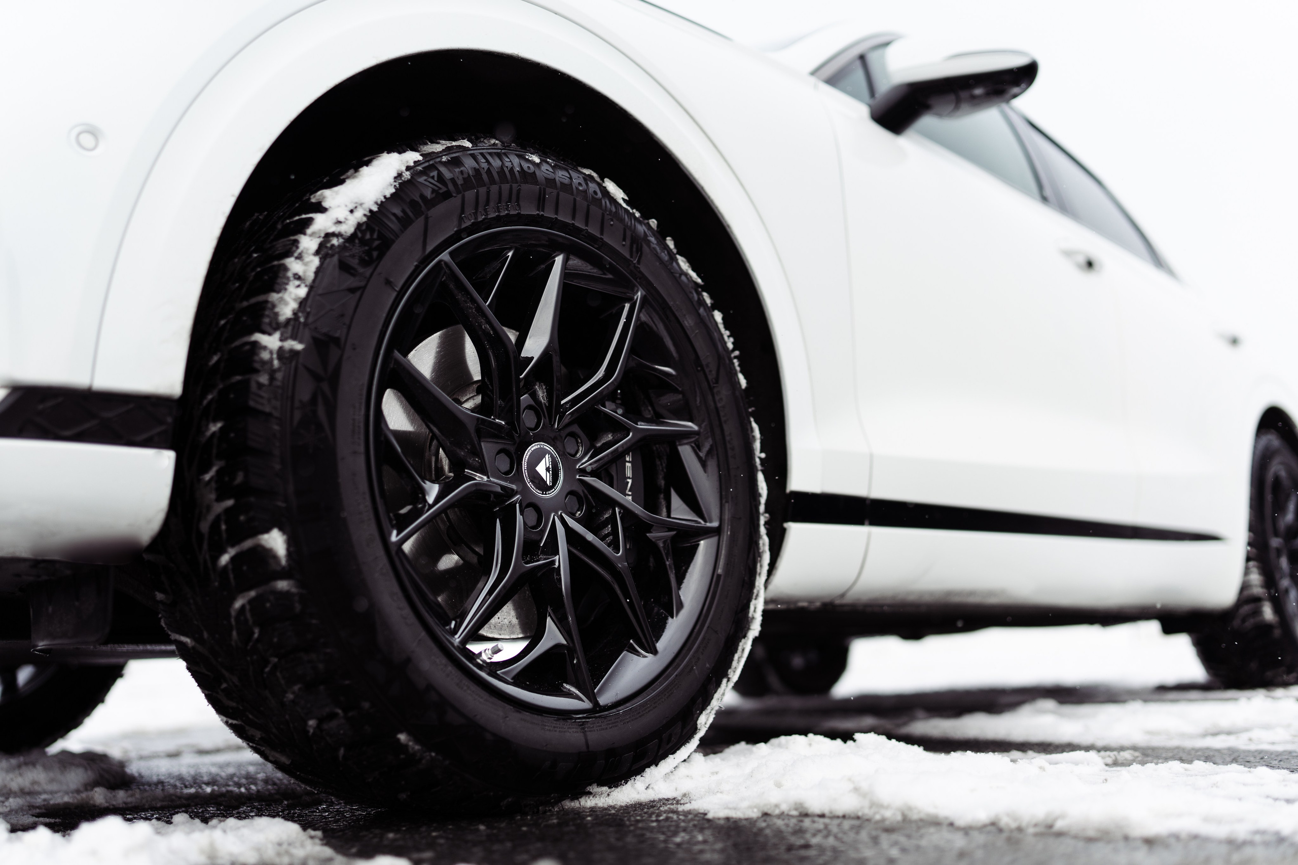 Genesis GV70 для rimzona. Фотограф в СПБ Алмаз Камаев