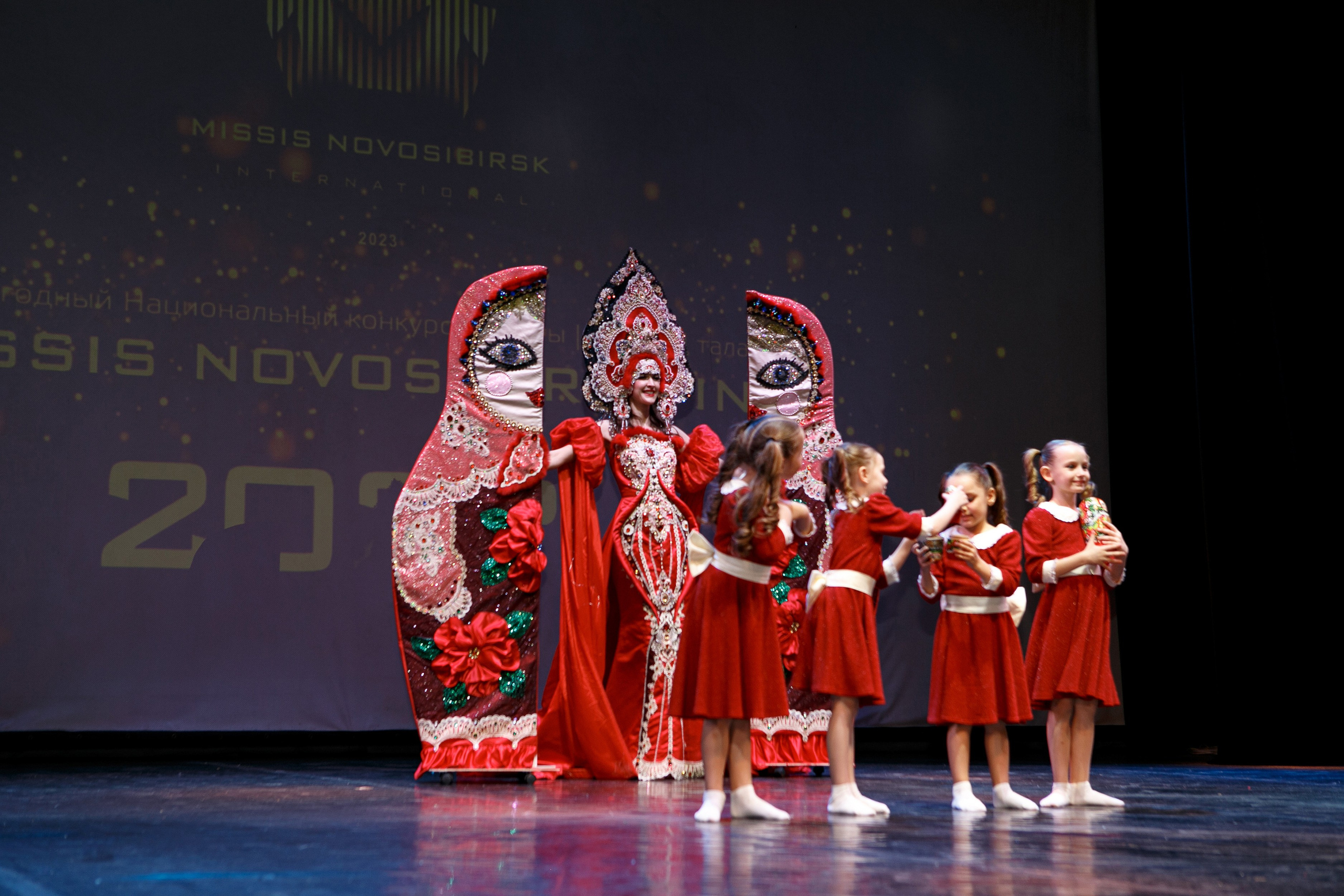 Финал Конкурса Красоты. Контент фотограф, съемка для маркетплейсов, фуд съемка и репортажи в Новосибирске Ралия Галеева