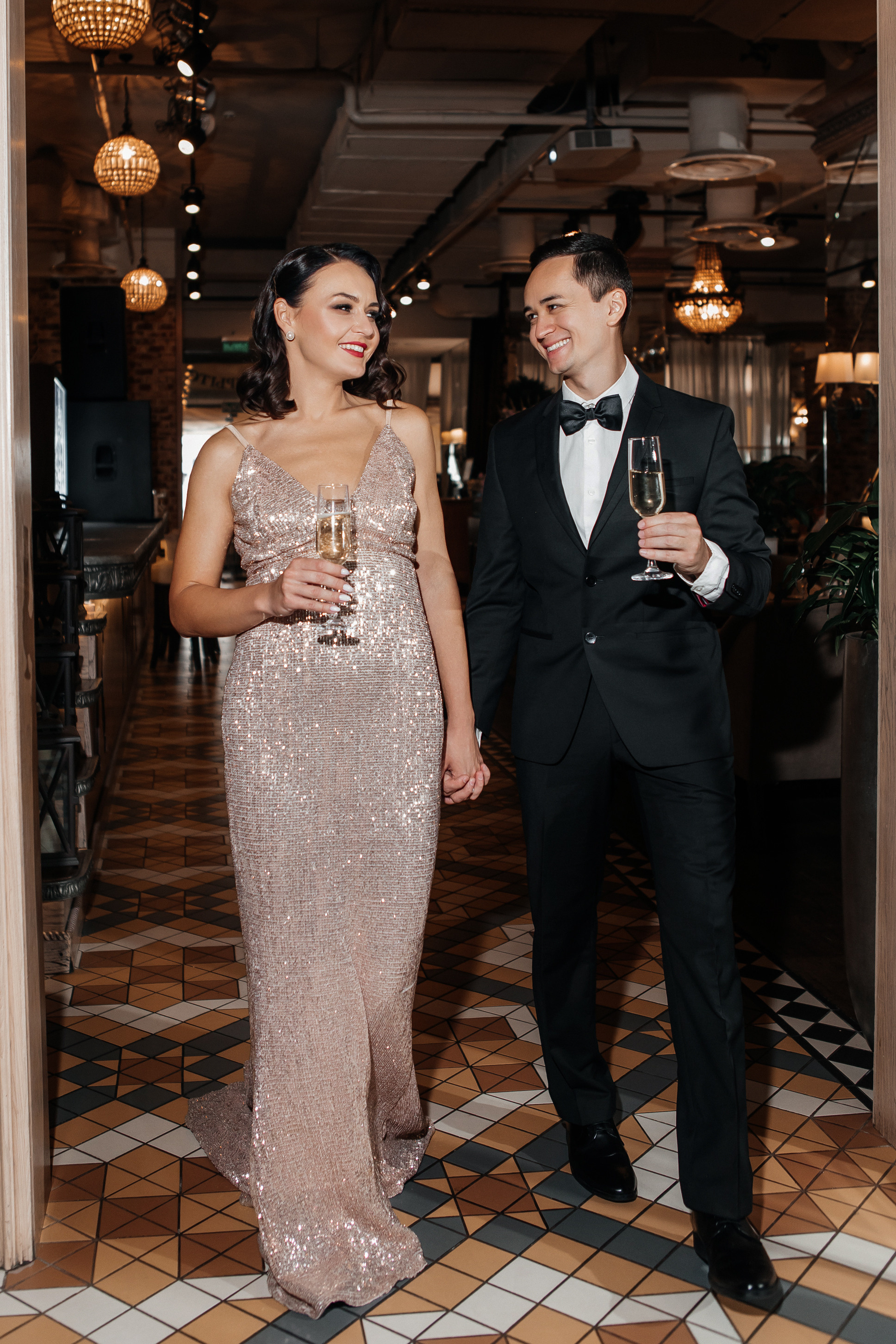 Ресторан «ГУСИ ЛЕБЕДИ» романтический ужин. Фотограф в Москве Дмитрий Жарков