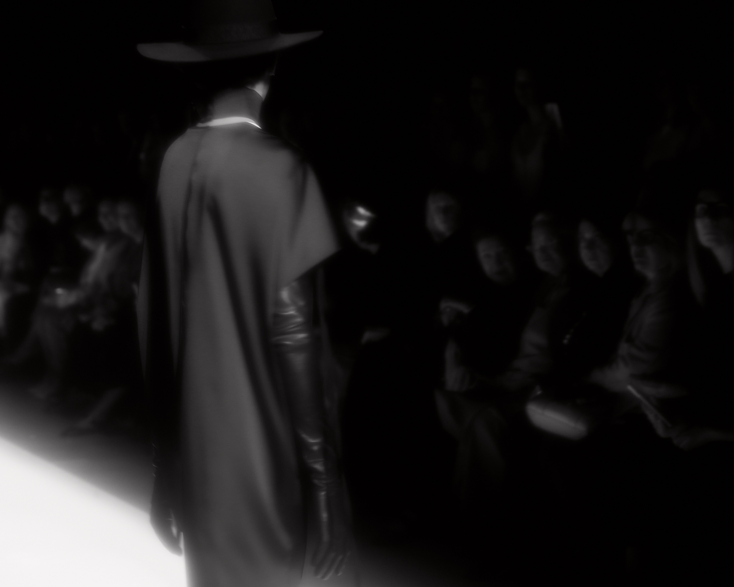 Неделя Моды в Москве Октябрь 2024 (Черно-белый). Фотограф в Мурманске Оксана Черноморец