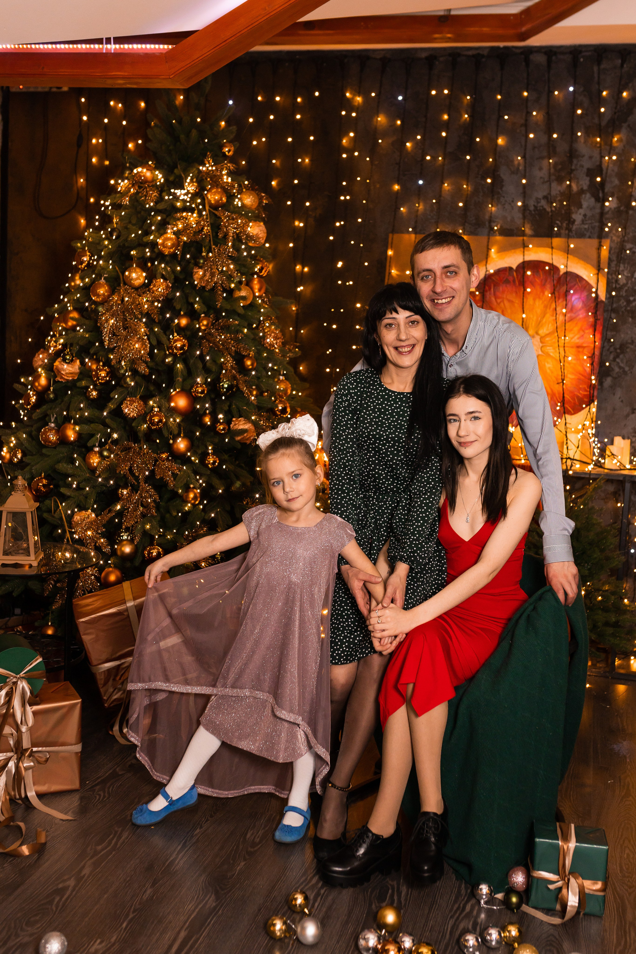 Мама, папа, я и моя сестренка. Свадебный фотограф в городе Подольск МО и Москва Крылова Ирина