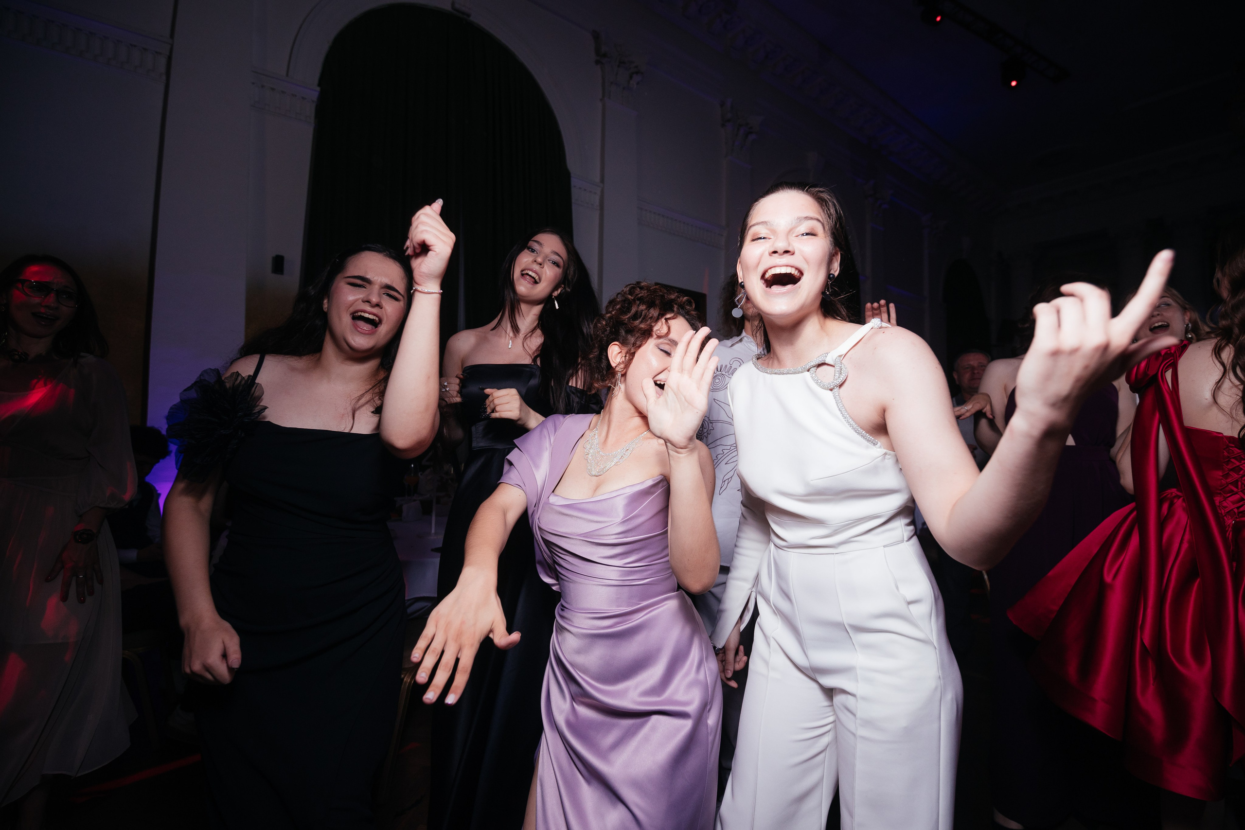 Выпускной 11 класс. Фотограф Крохин Олег