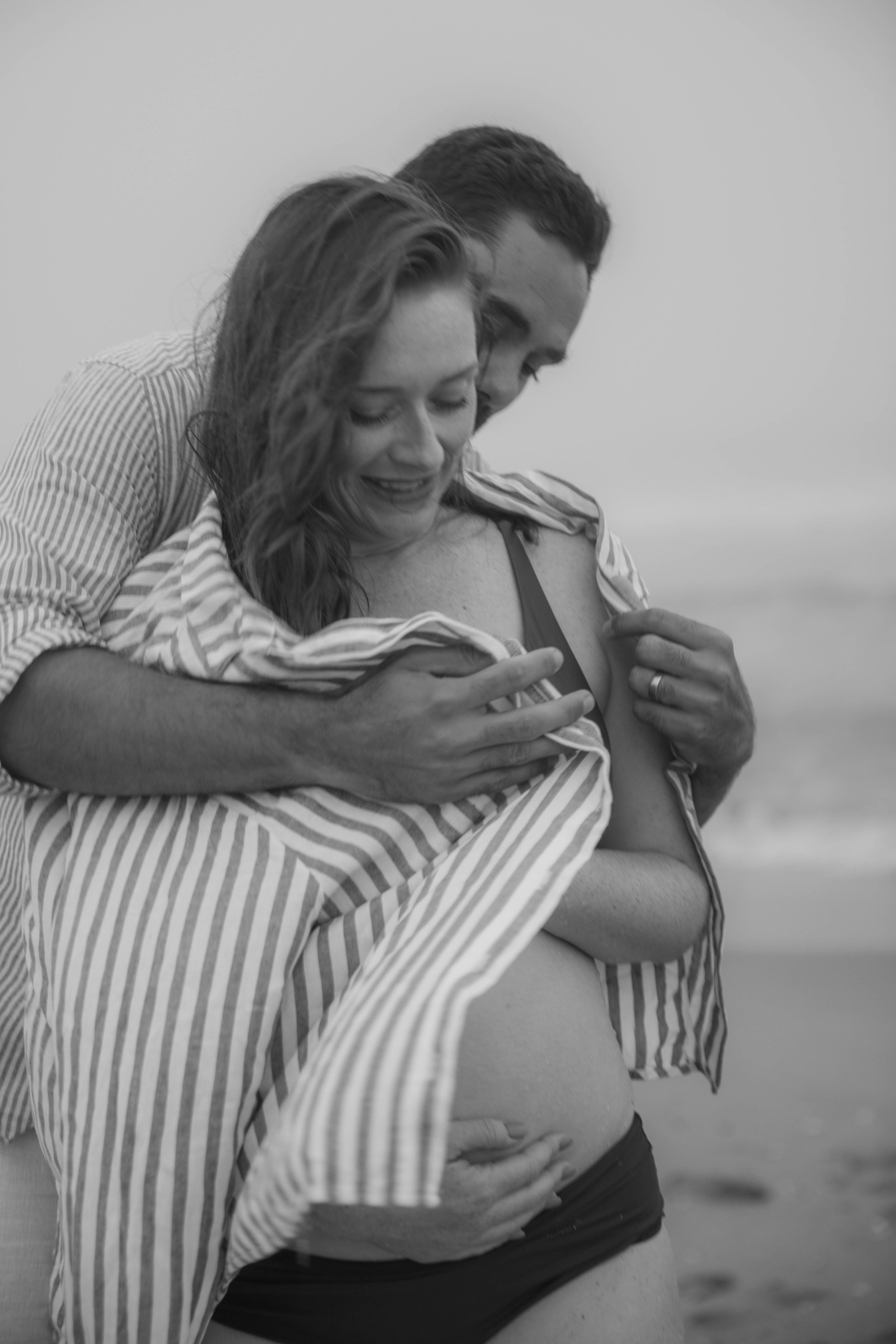 An Ocean of Love and Anticipation. Professional Photographer in Portugal. Oksana Lomnova
